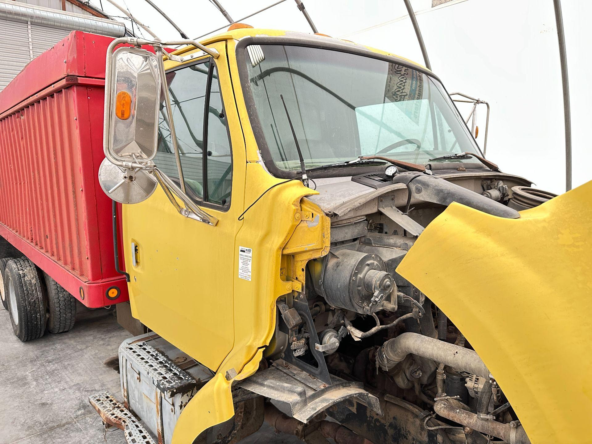 Ford L8501 Cab Assembly for Sale