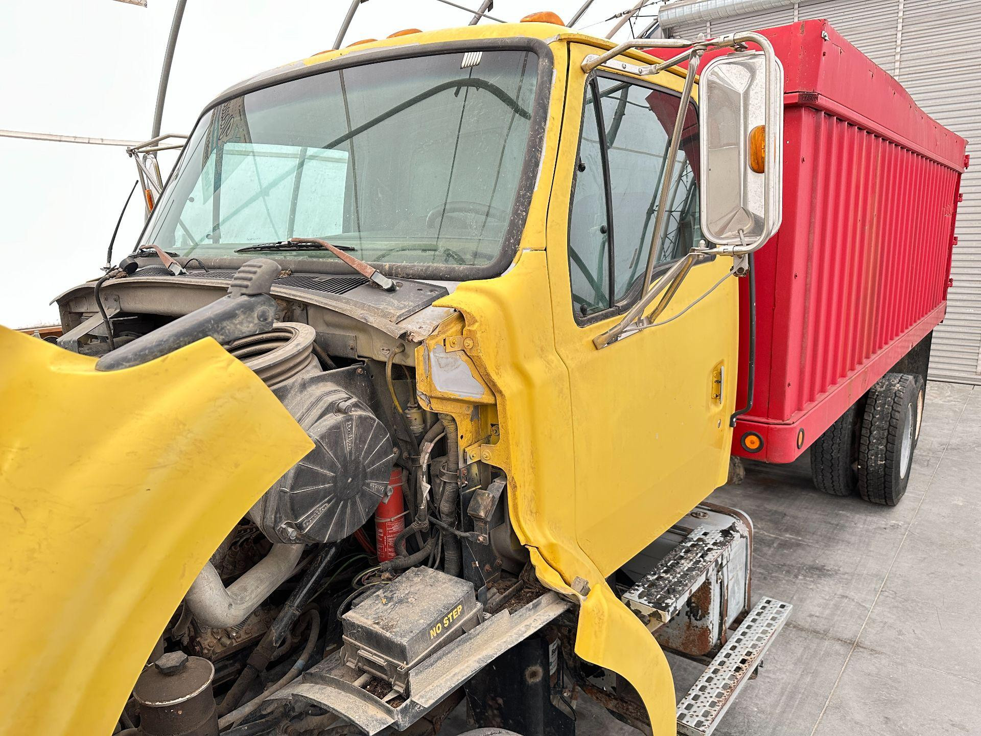 Ford L8501 Cab Assembly for Sale