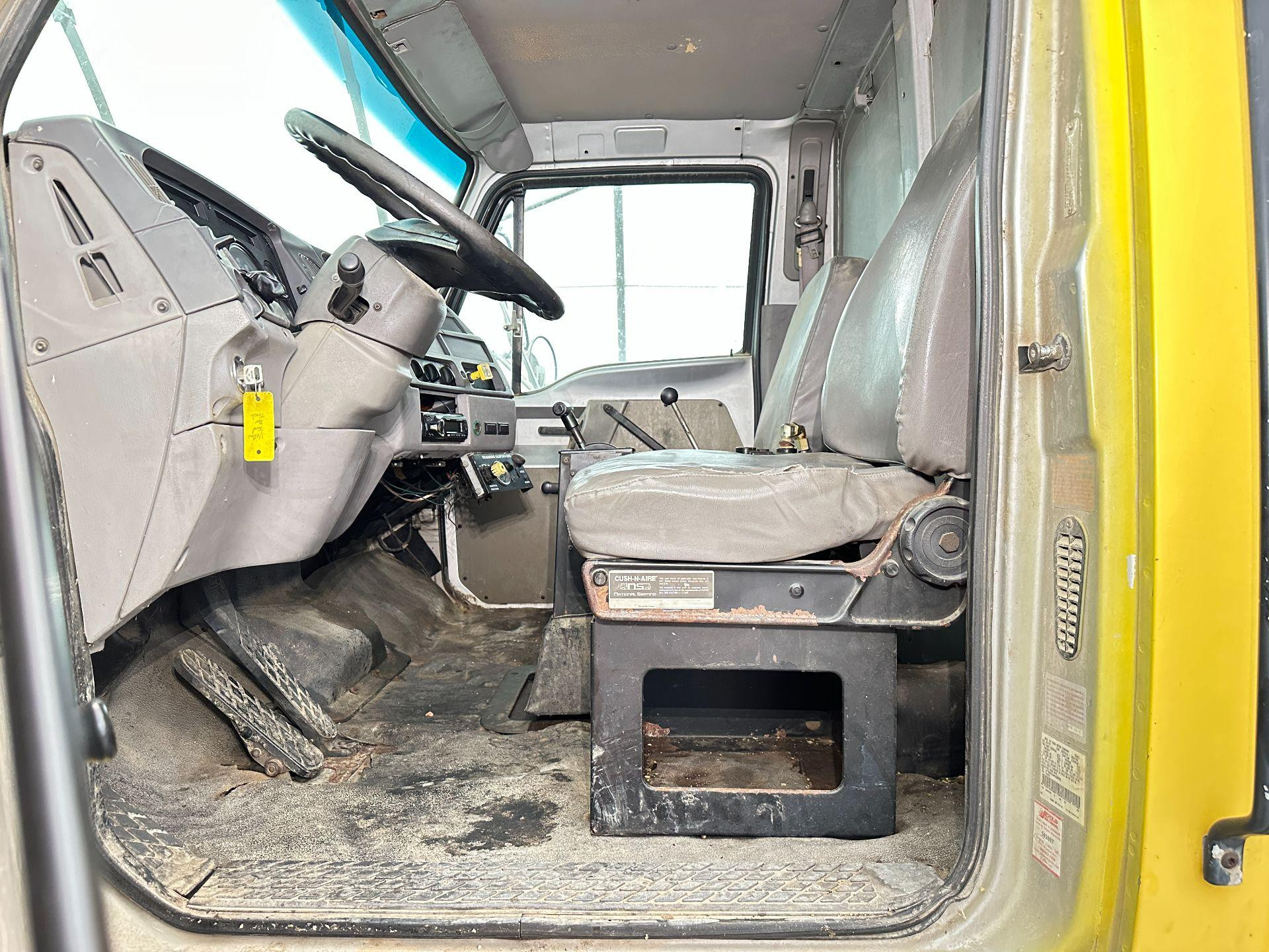 Ford L8501 Cab Assembly for Sale