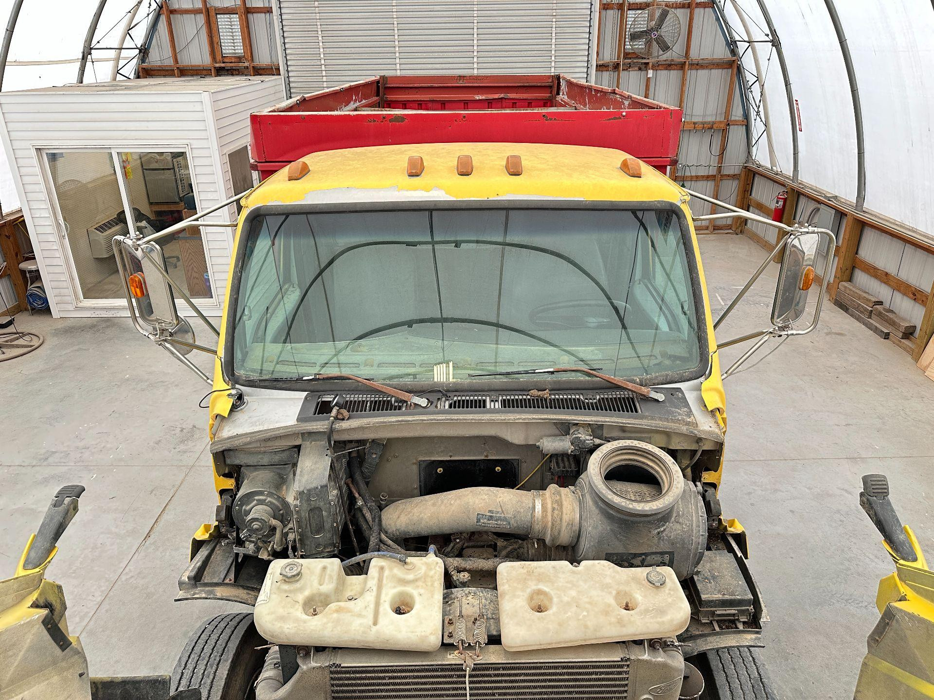 Ford L8501 Cab Assembly for Sale