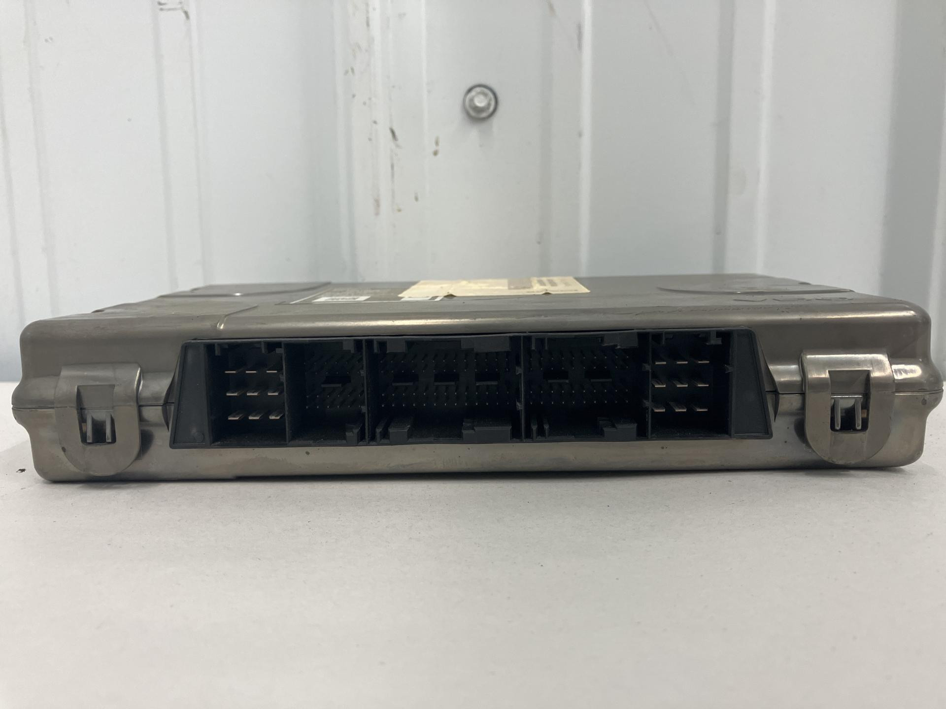 cotaページ Q21-1076-1 | Kenworth T800 Cab Control Module CECU for Sale
