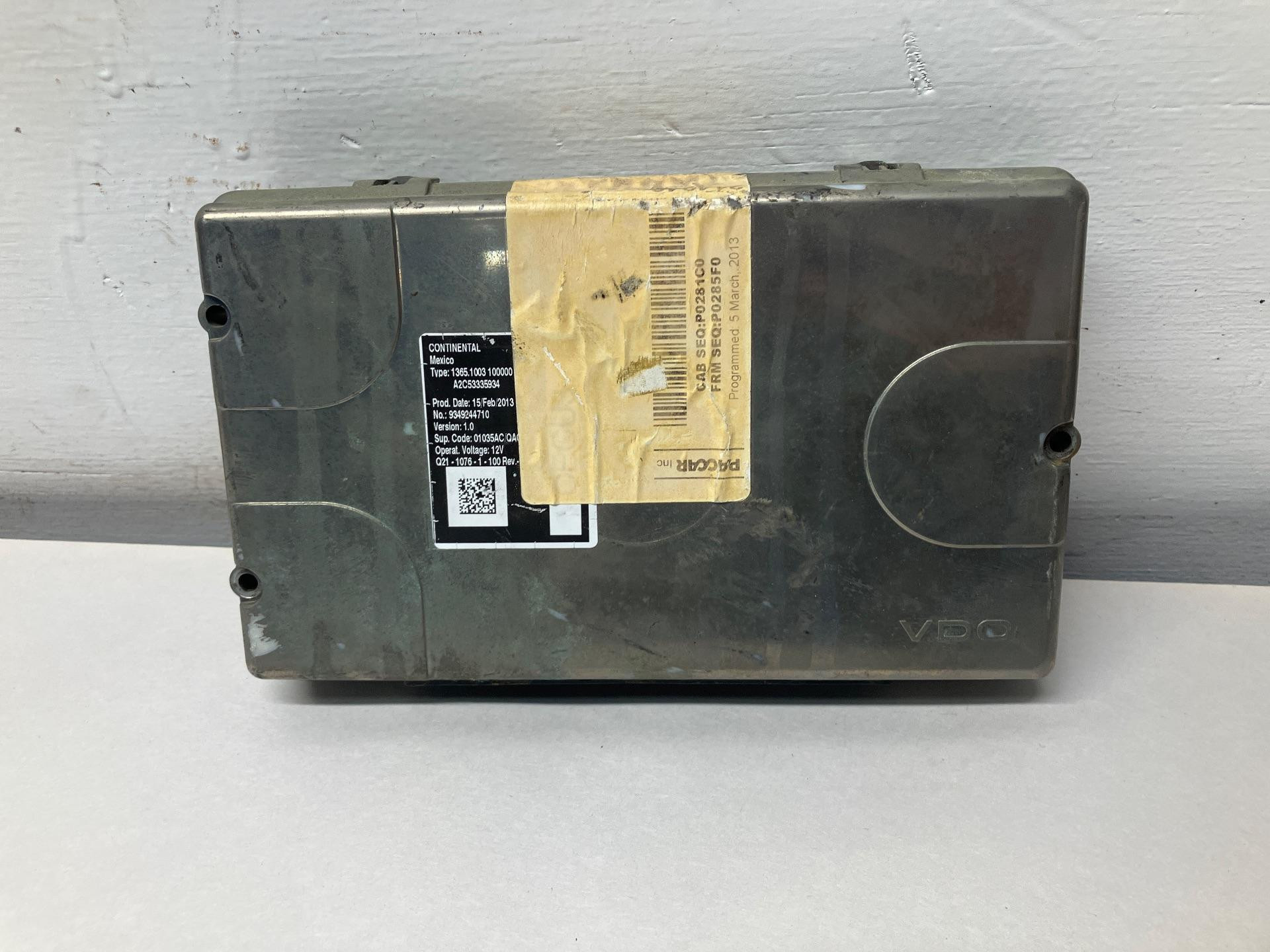 Q21-1076-1-100 | Peterbilt 386 Cab Control Module CECU for Sale