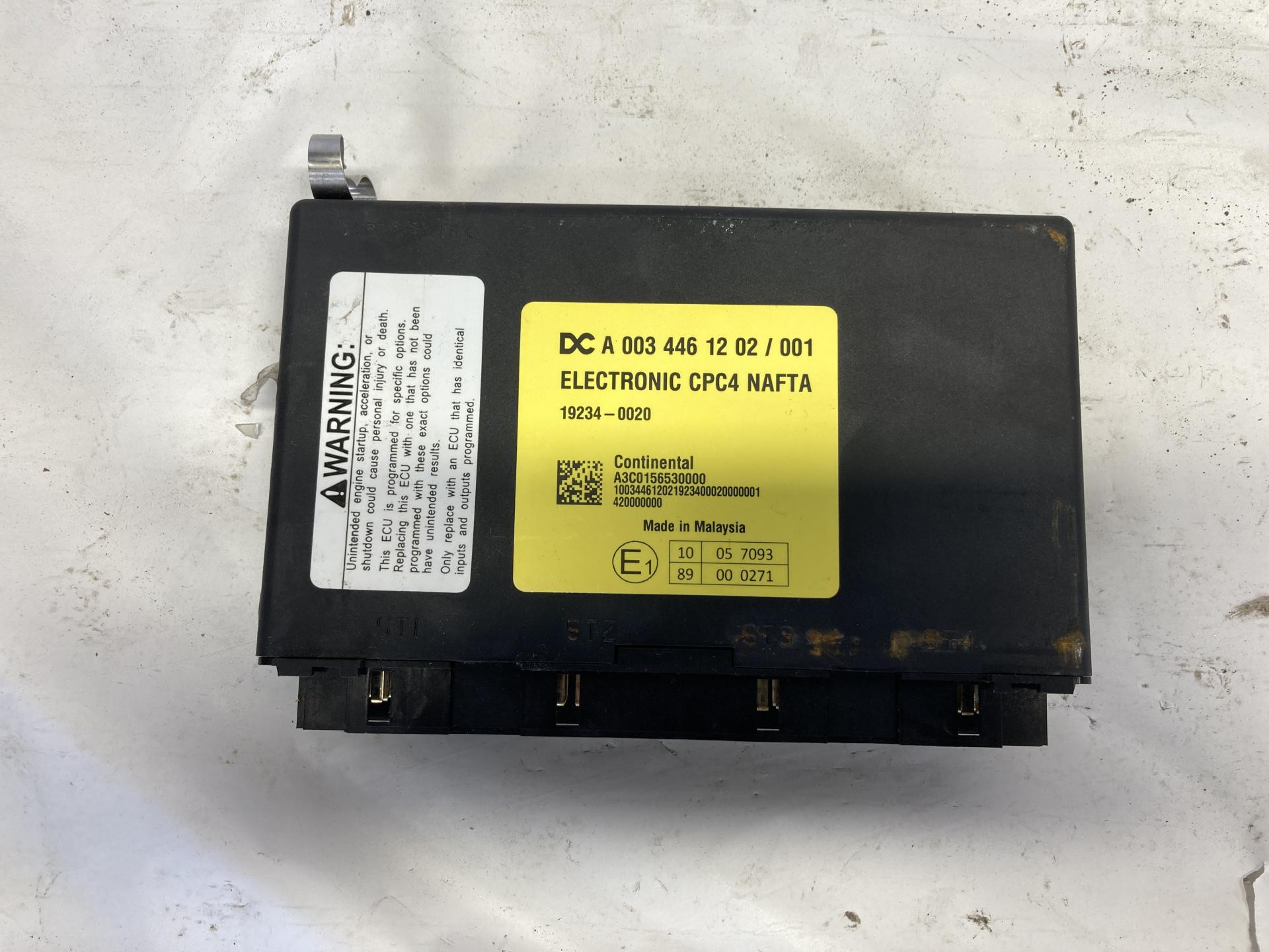 A0034461202/001 | Western Star Trucks 5700 Cab Control