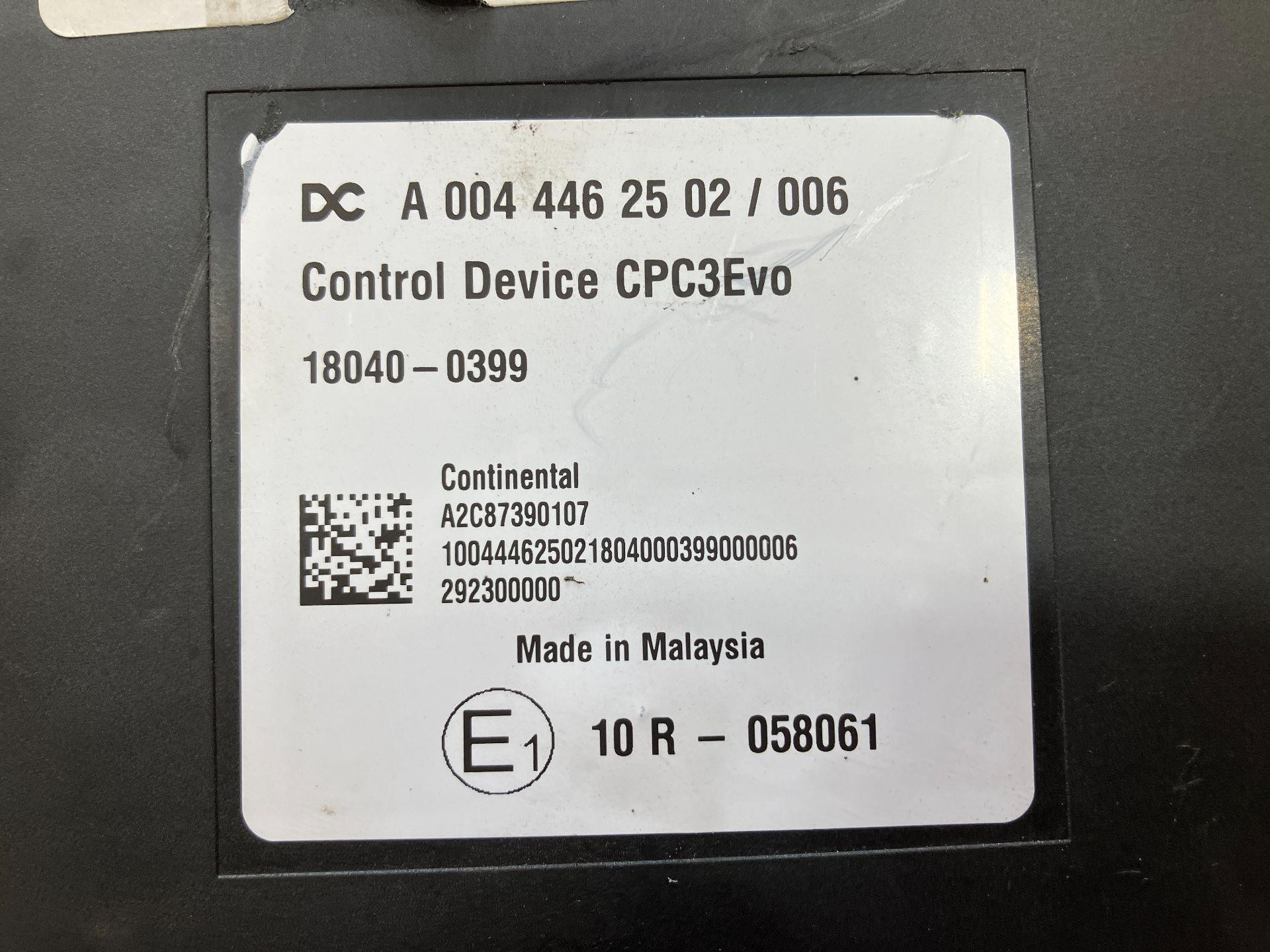 A004462502/006 | Freightliner CASCADIA Cab Control Module