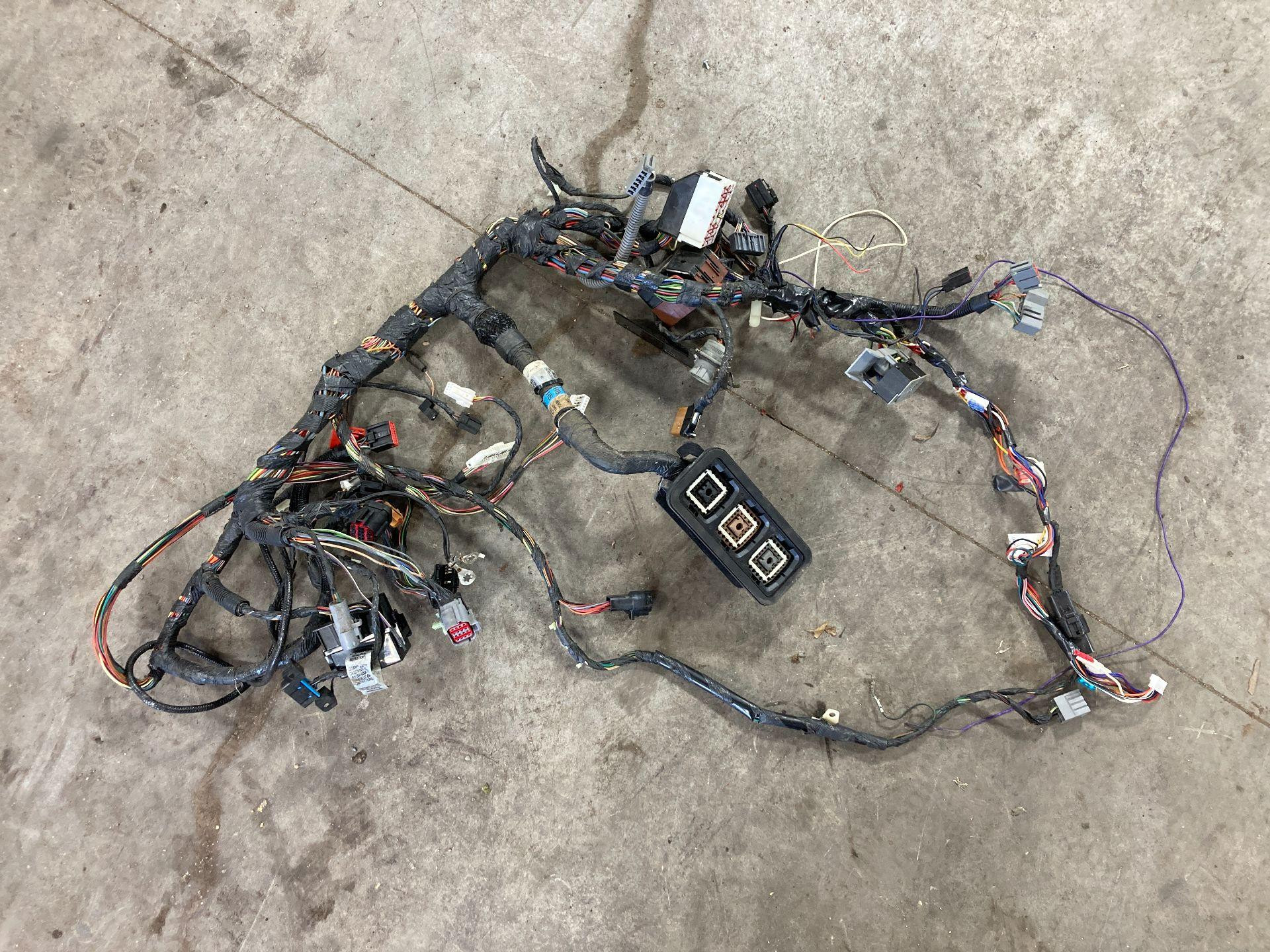 ワイフ Y3CT-14401-P260W | Ford F650 Wiring Harness, Cab for Sale
