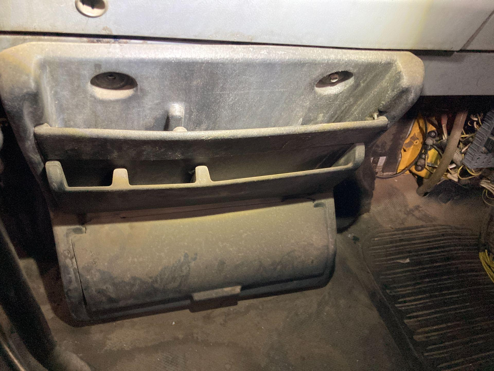 Freightliner FL70 Console for Sale