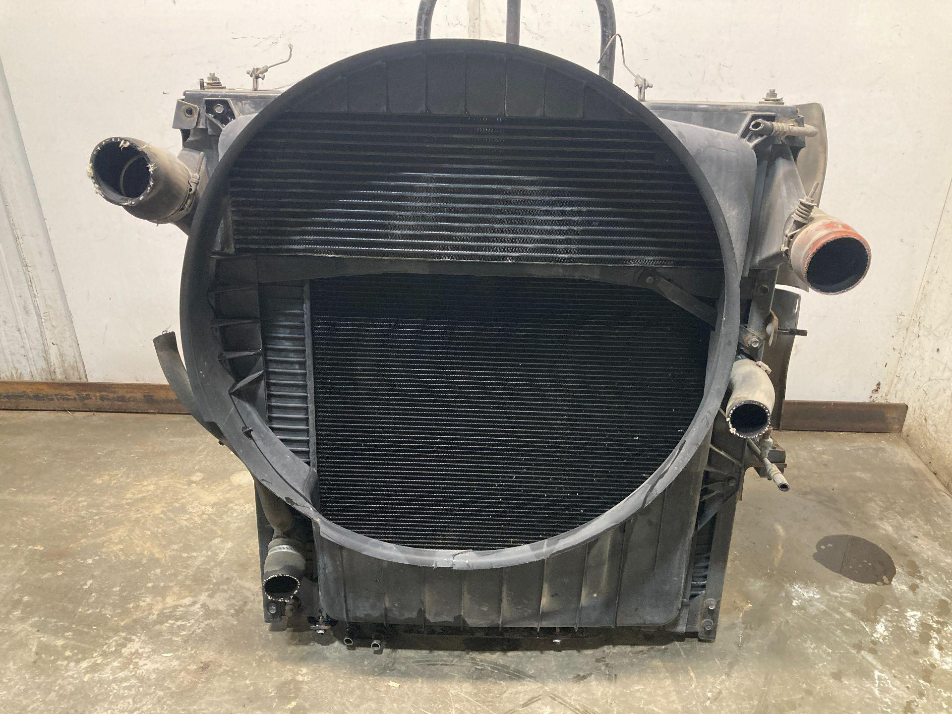 International DURASTAR (4400) Cooling Assy. (Rad., Cond., ATAAC) for Sale