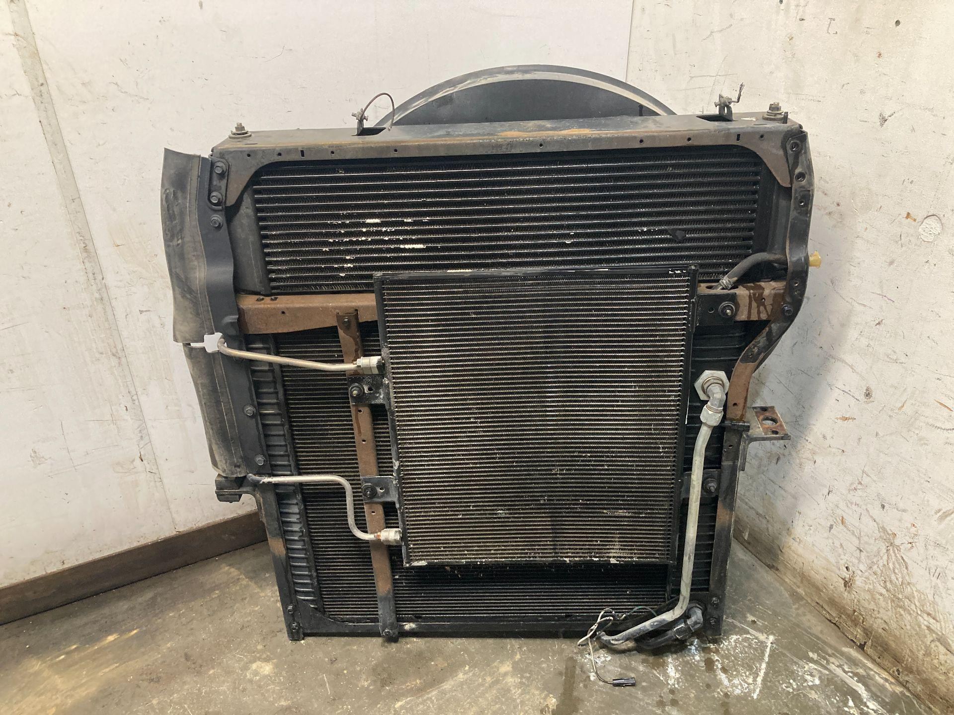 International DURASTAR (4400) Cooling Assy. (Rad., Cond., ATAAC) for Sale
