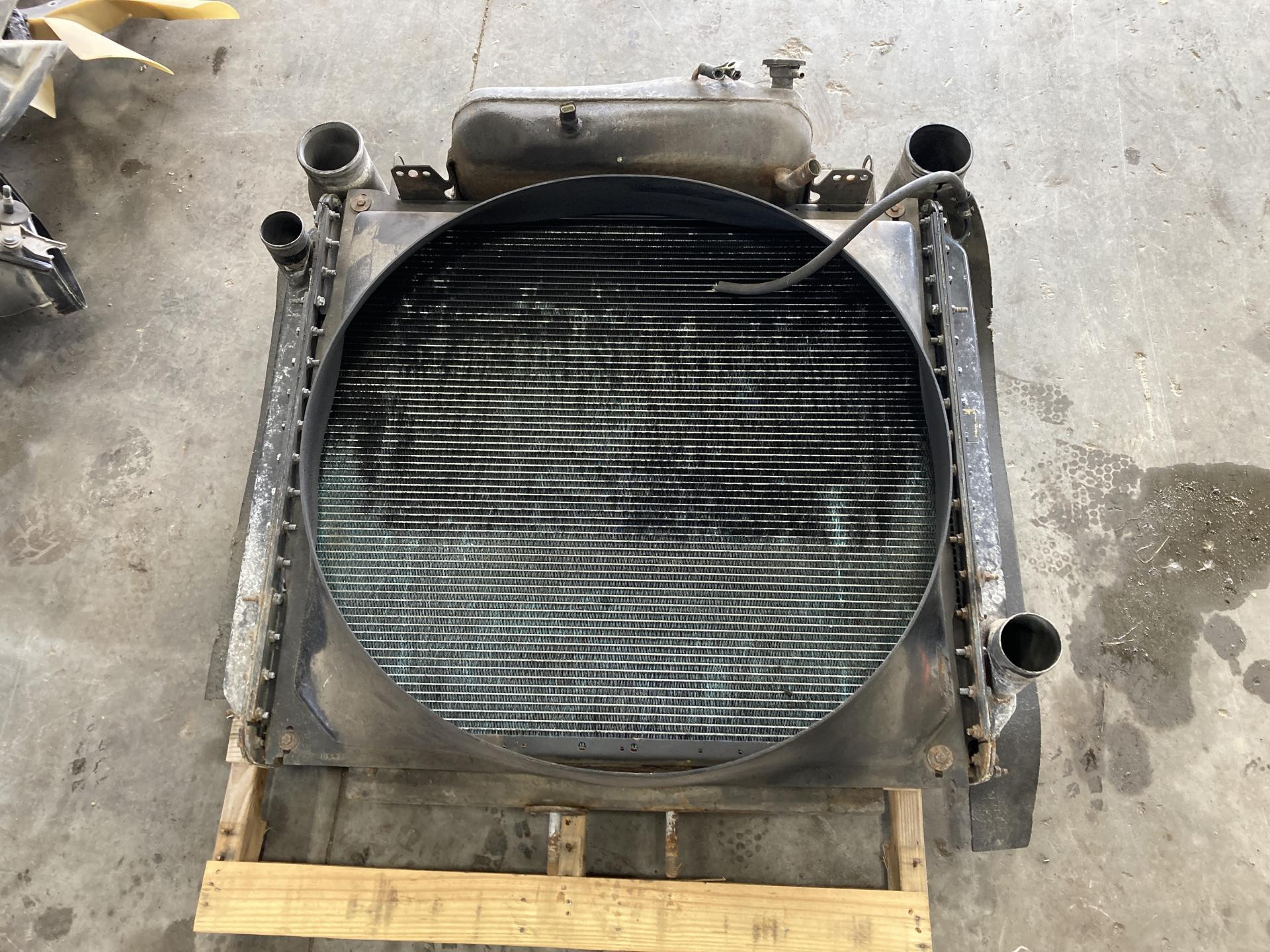 Freightliner FLD120 CLASSIC Cooling Assy. (Rad., Cond., ATAAC) for Sale