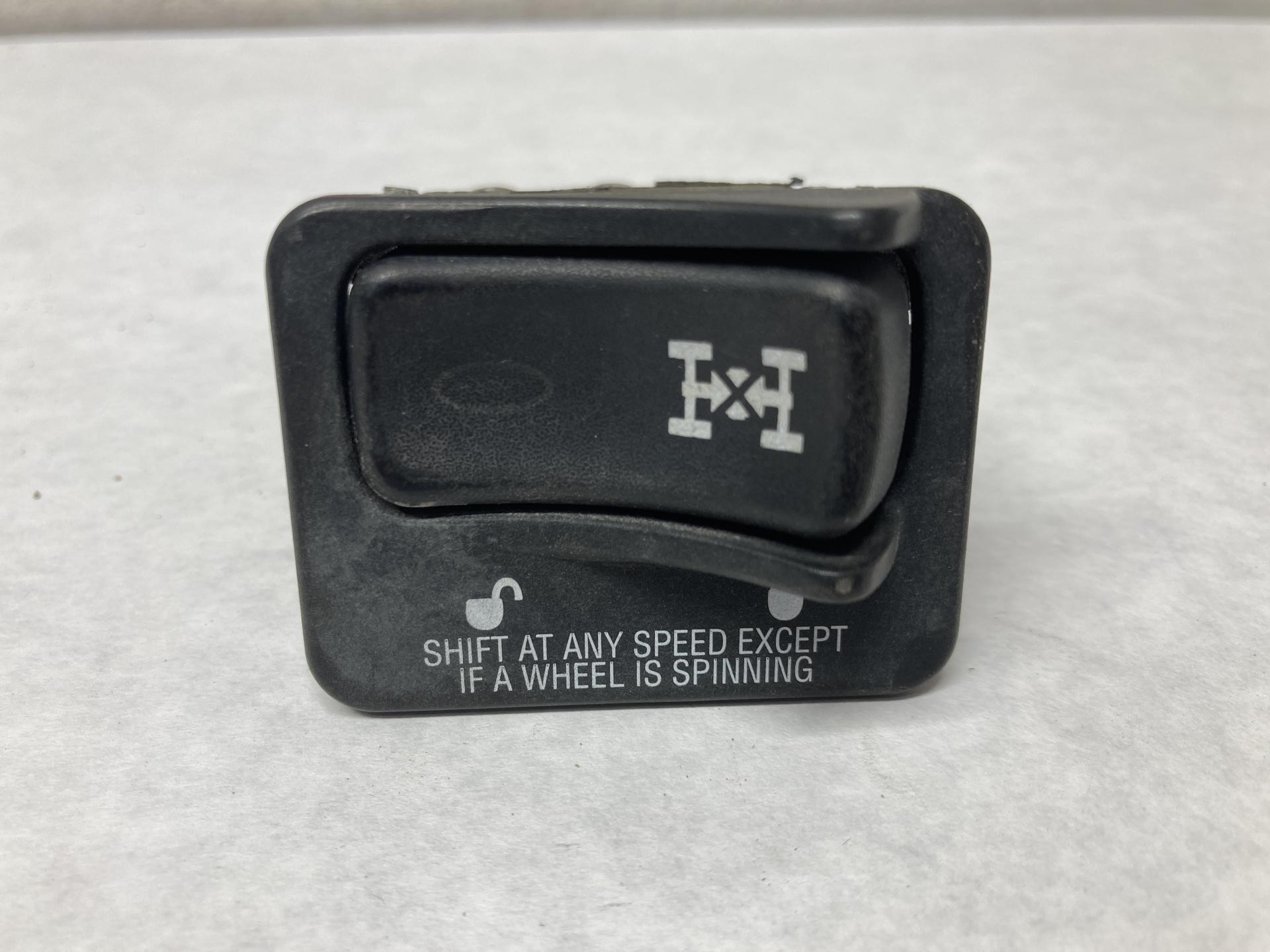 08-03448-001 | Peterbilt 379 Dash/Console Switch for Sale