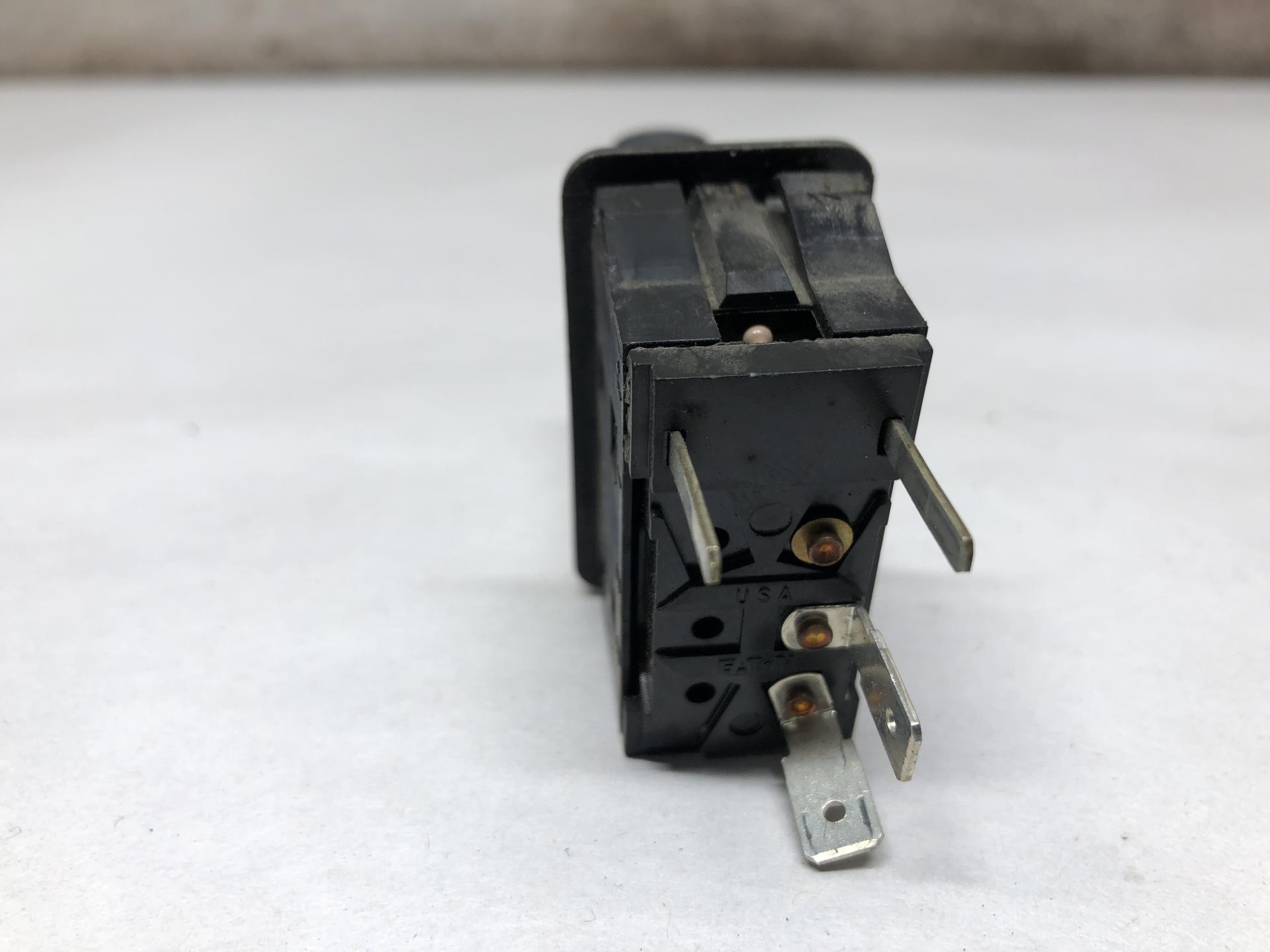 International 9400 Dash/Console Switch for Sale