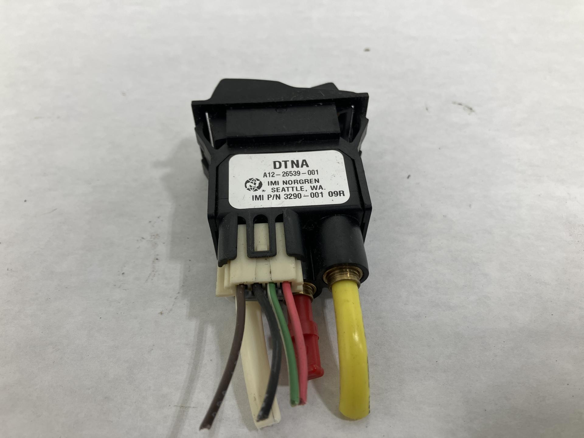 Freightliner CASCADIA Dash/Console Switch for Sale