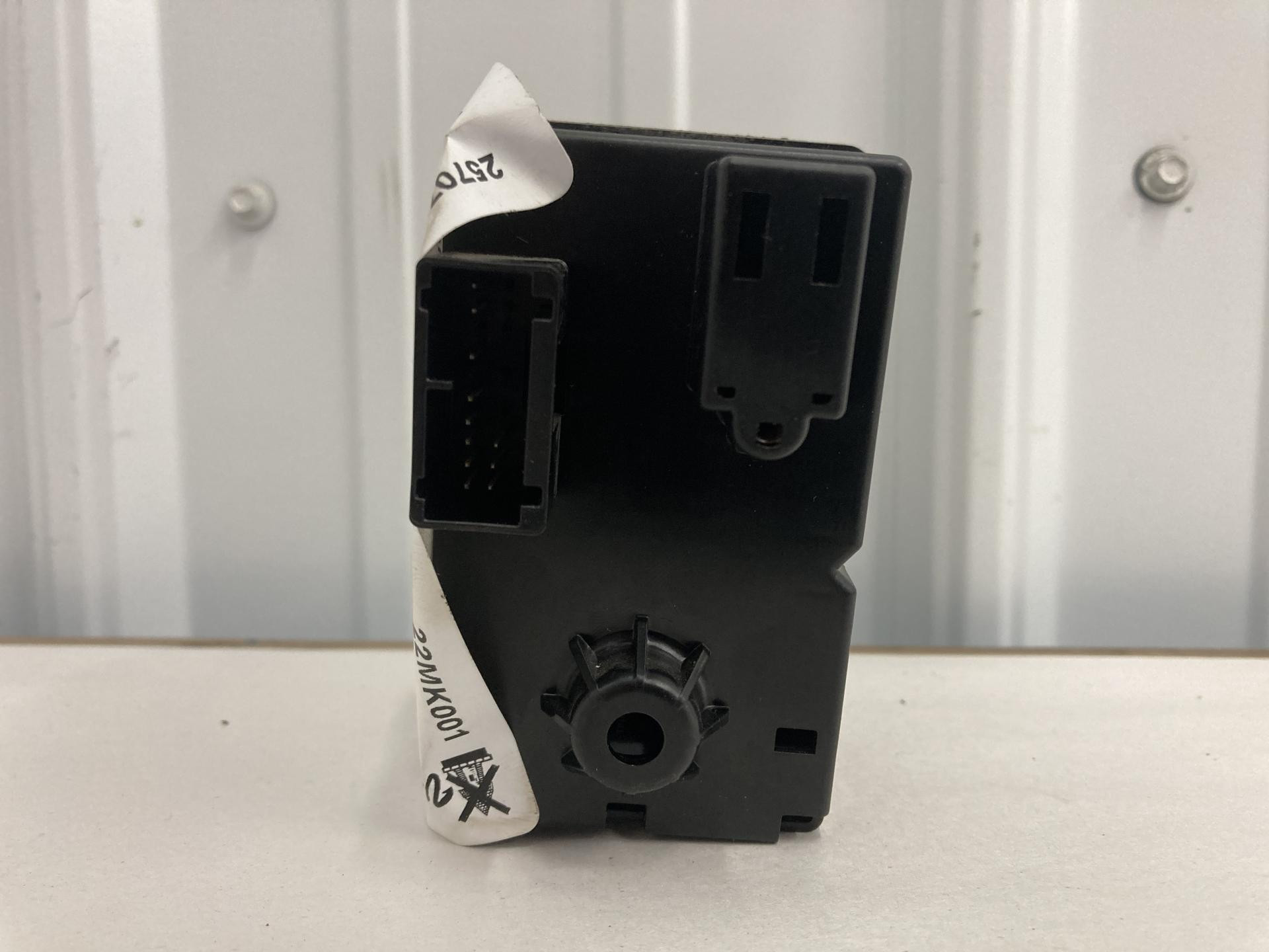 23720378 | Mack ANTHEM (AN) Dash/Console Switch for Sale