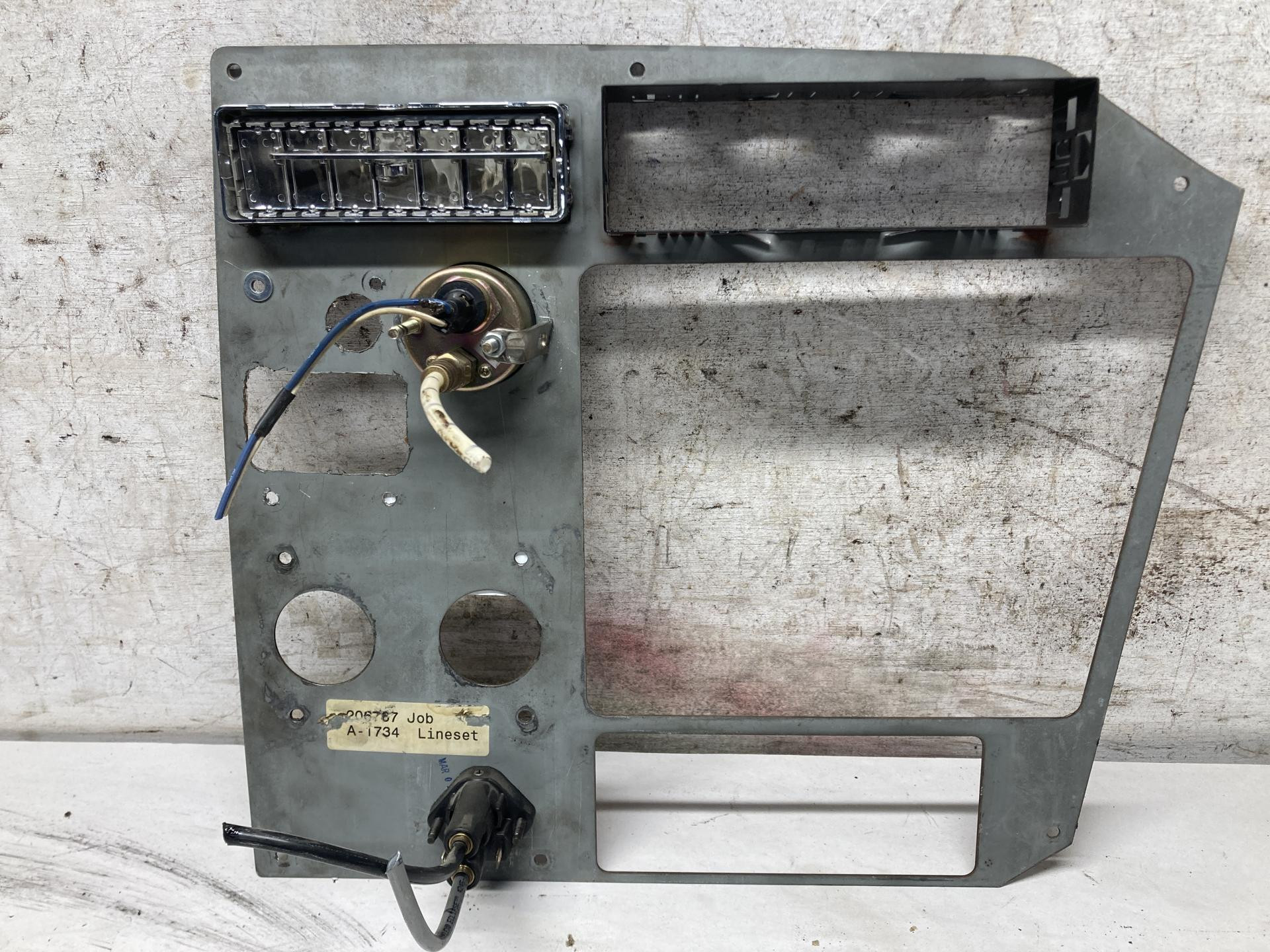 International 9200 Dash Panel for Sale