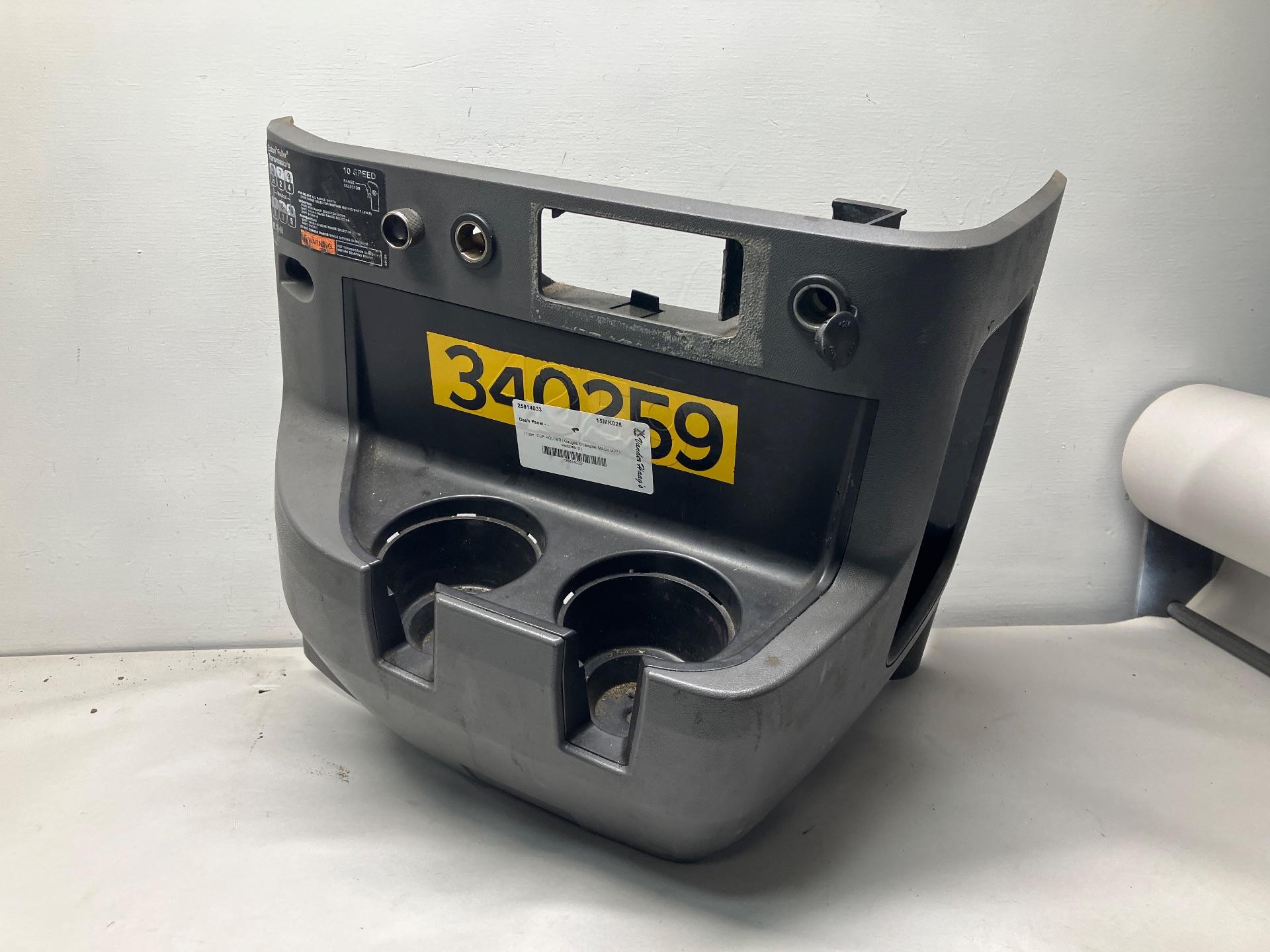 it-pm-oem-flex1 | Mack CXU613 Dash Panel for Sale