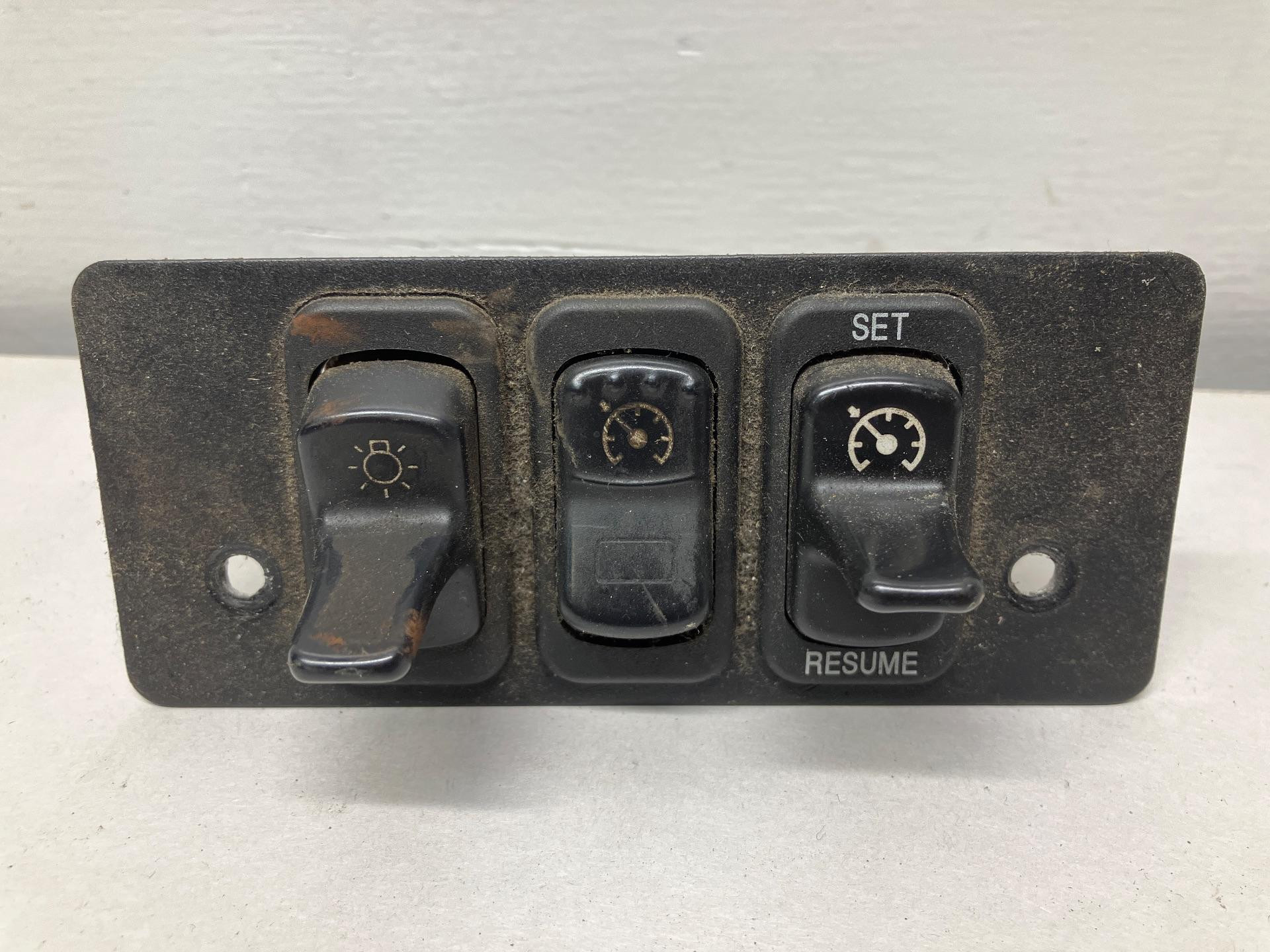 S64-1299-1111 | Kenworth T370 Dash Panel for Sale