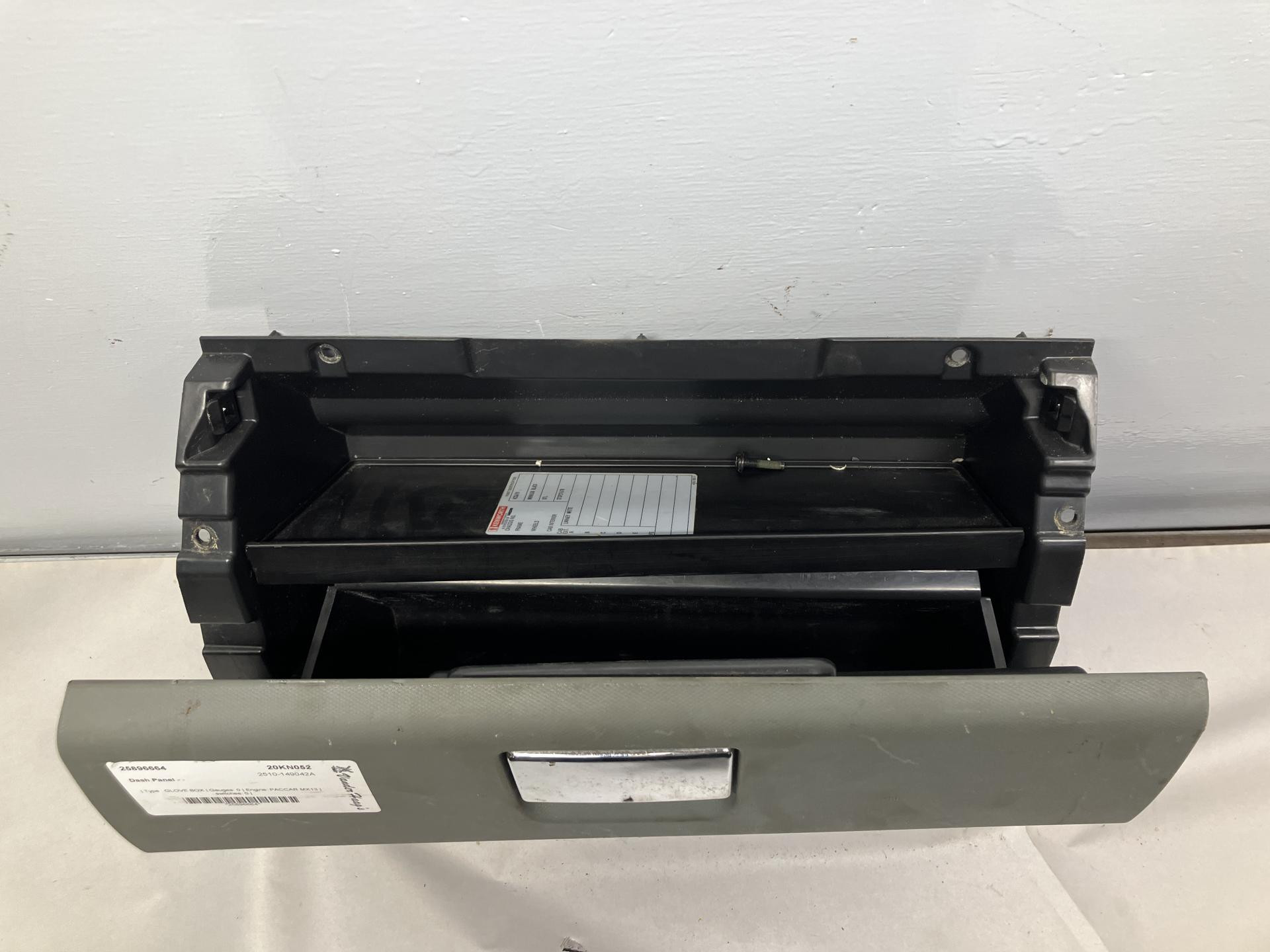 it-pm-oem-flex1 | Kenworth T680 Dash Panel for Sale