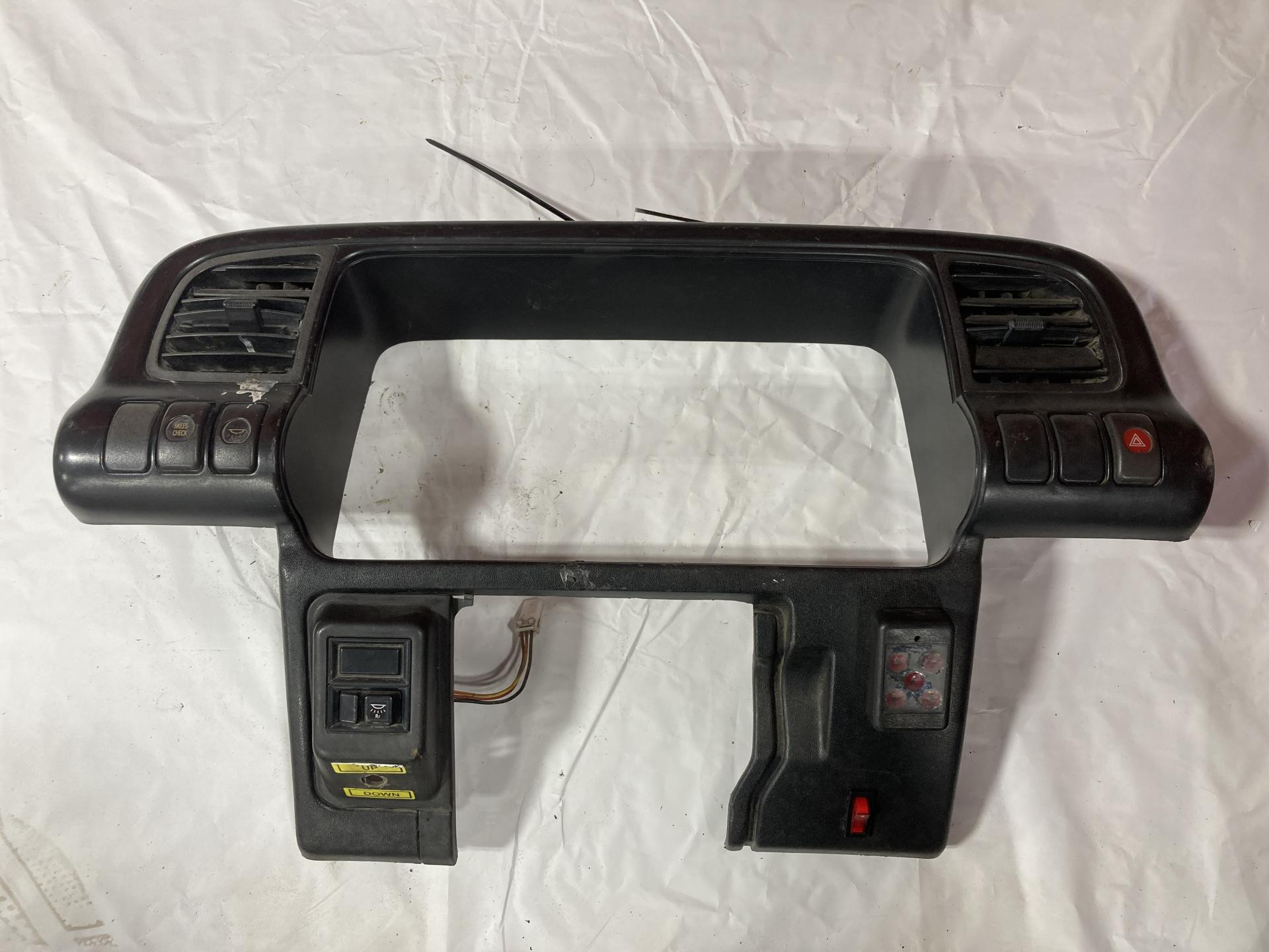 Chevrolet W5500 Dash Panel for Sale
