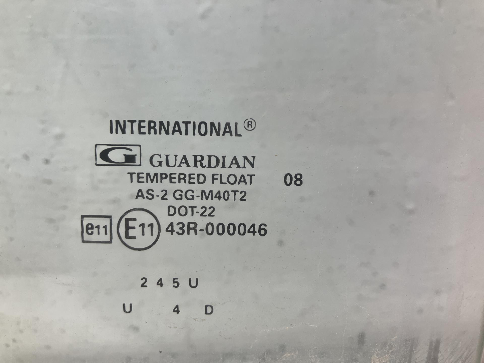 International WORKSTAR Door Glass for Sale