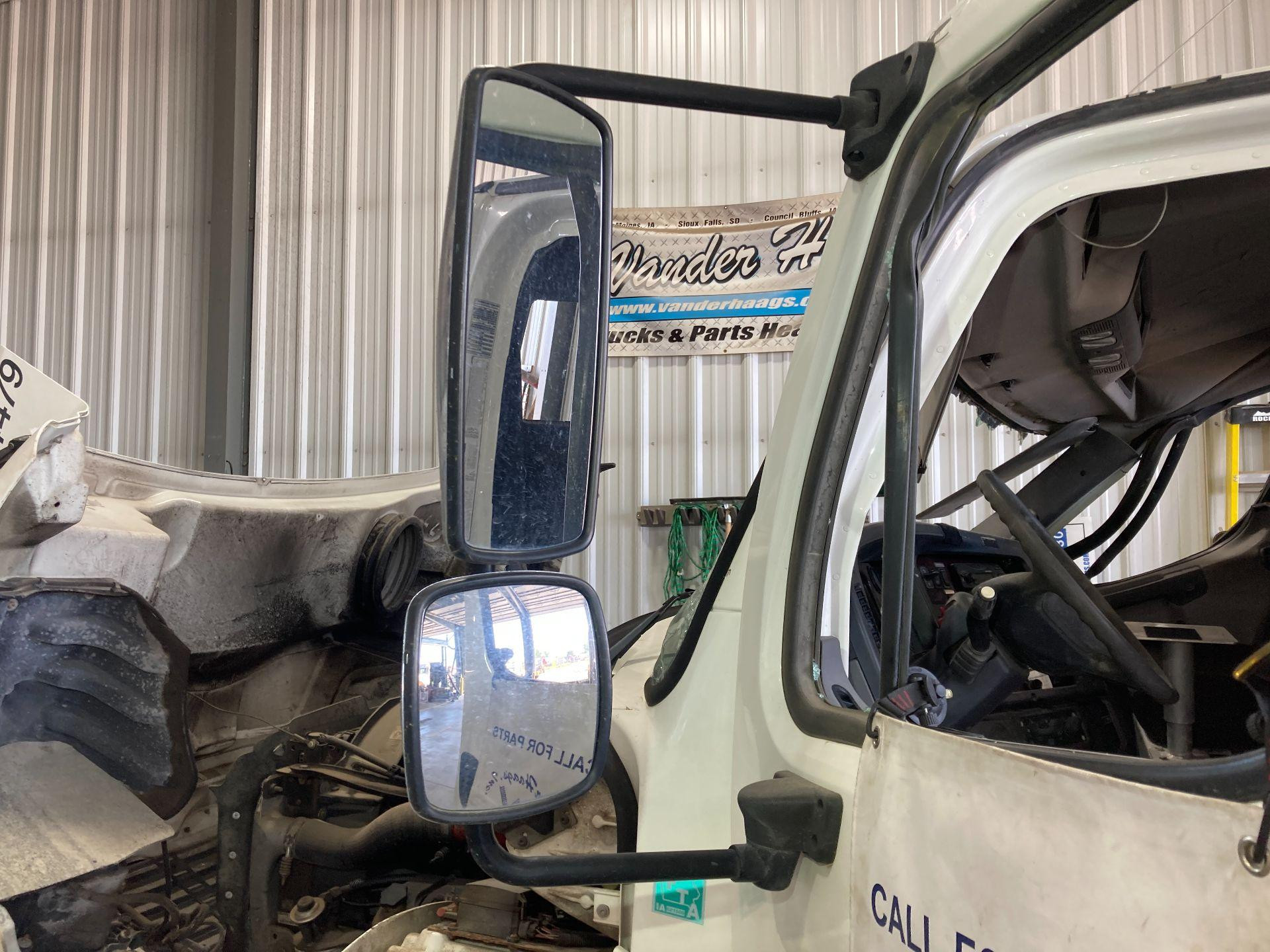 A2274243006 Freightliner 108SD Door Mirror for Sale