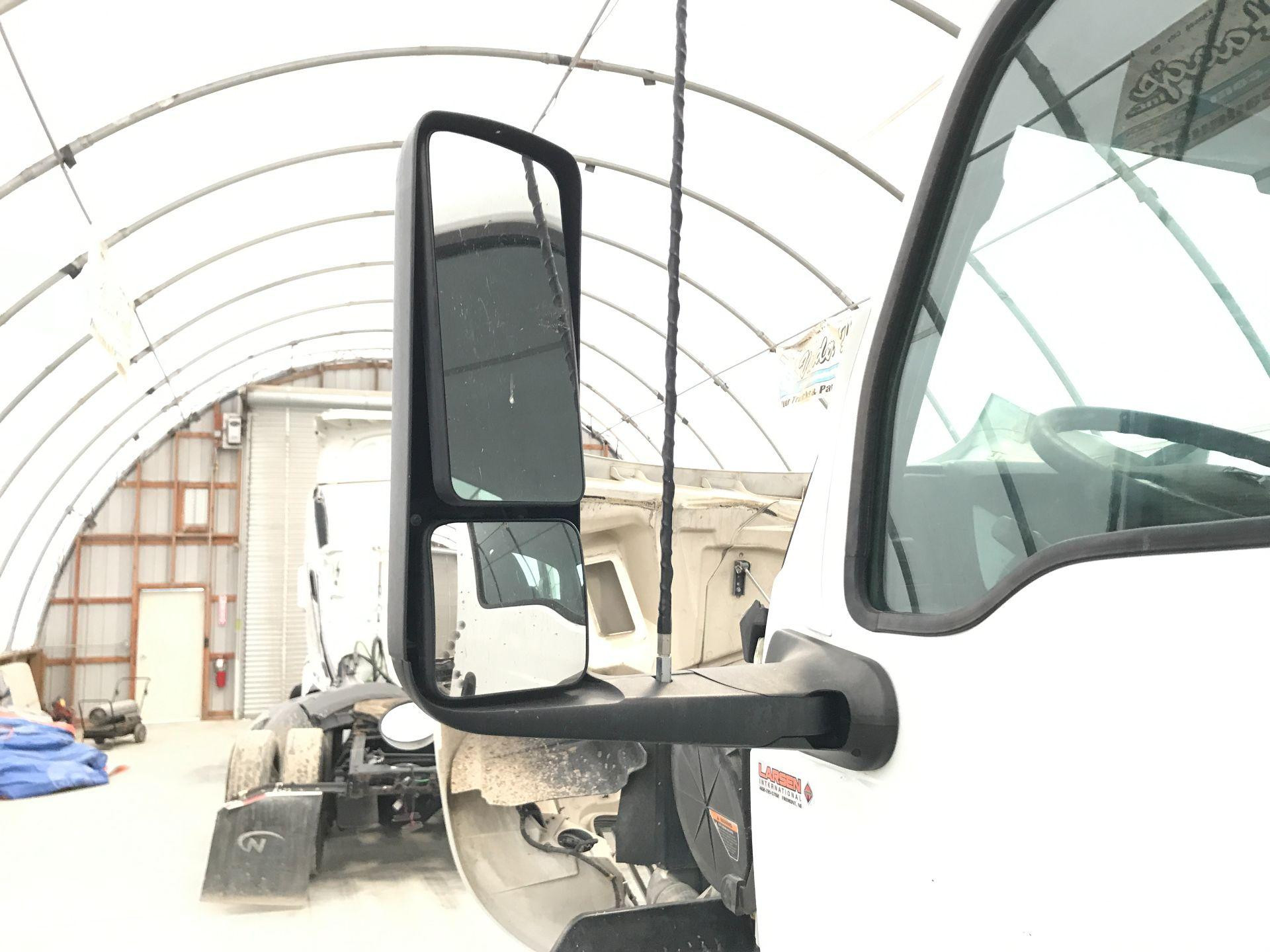 Manual Side View Door Mirror – Right Side For 1982-1993 Chevy S10 – AM Autoparts