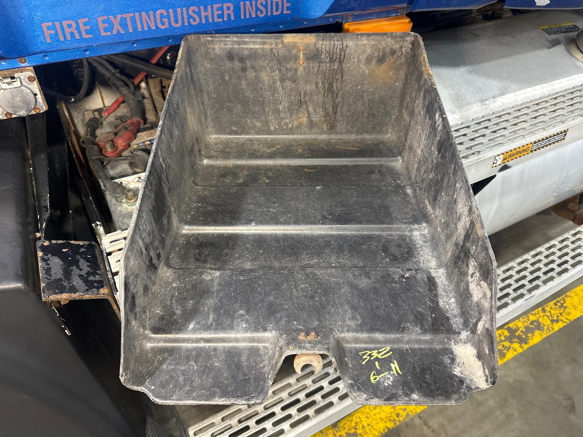 Mack CH600 Battery Box Cover for Sale