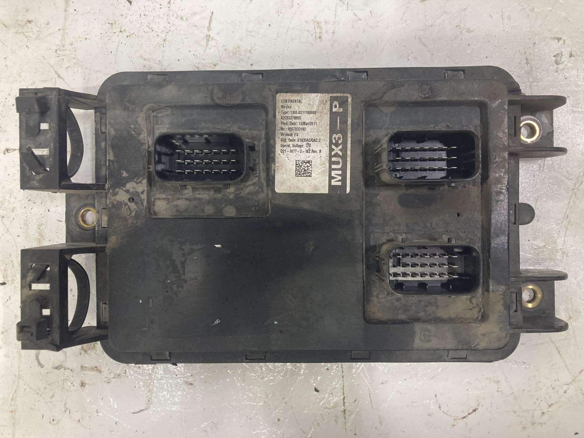 Q21-1077-2-102 | Kenworth W900B Electronic Chassis Control Module for Sale