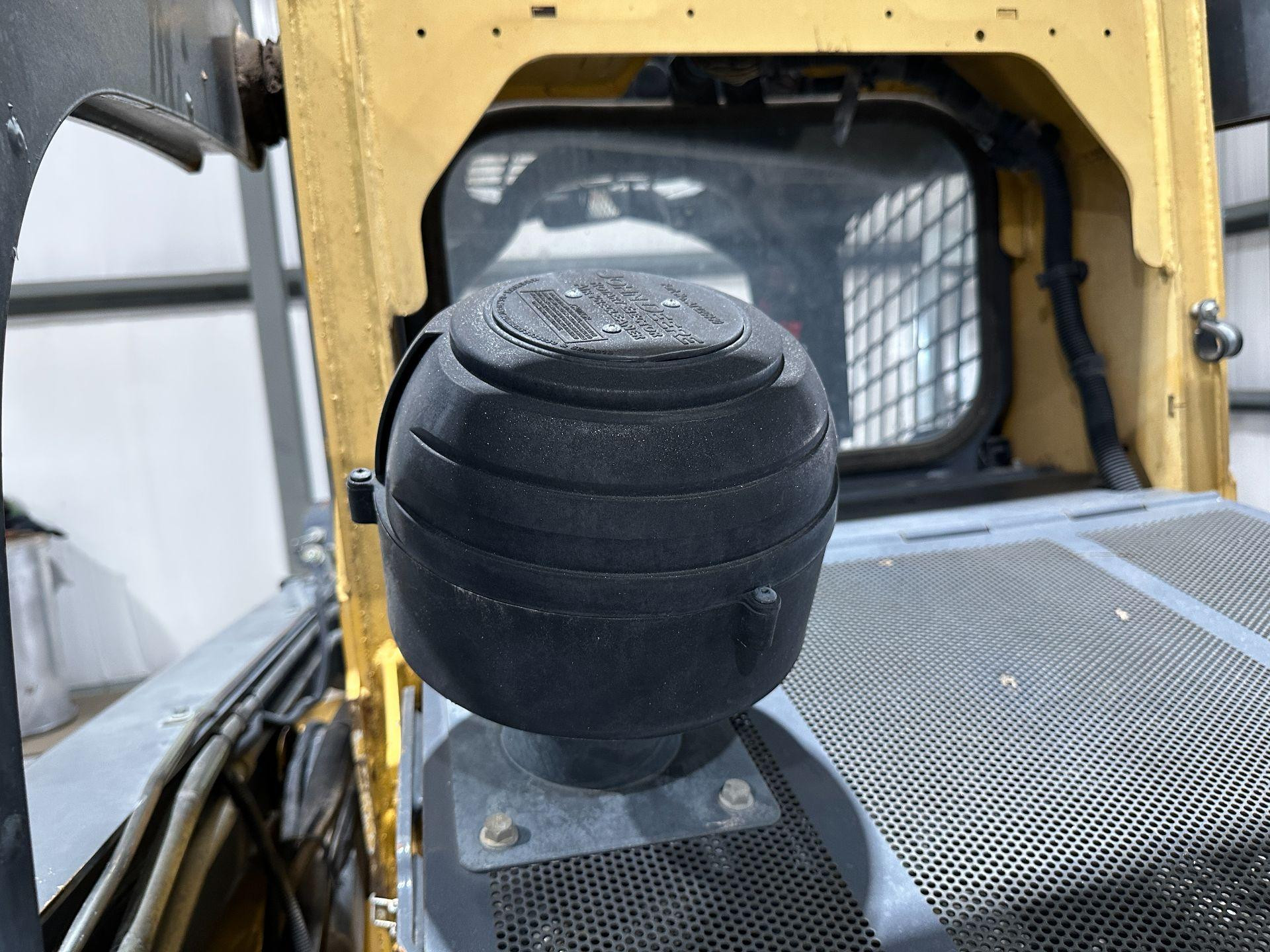 AT220930 | John Deere 332D Air Cleaner for Sale