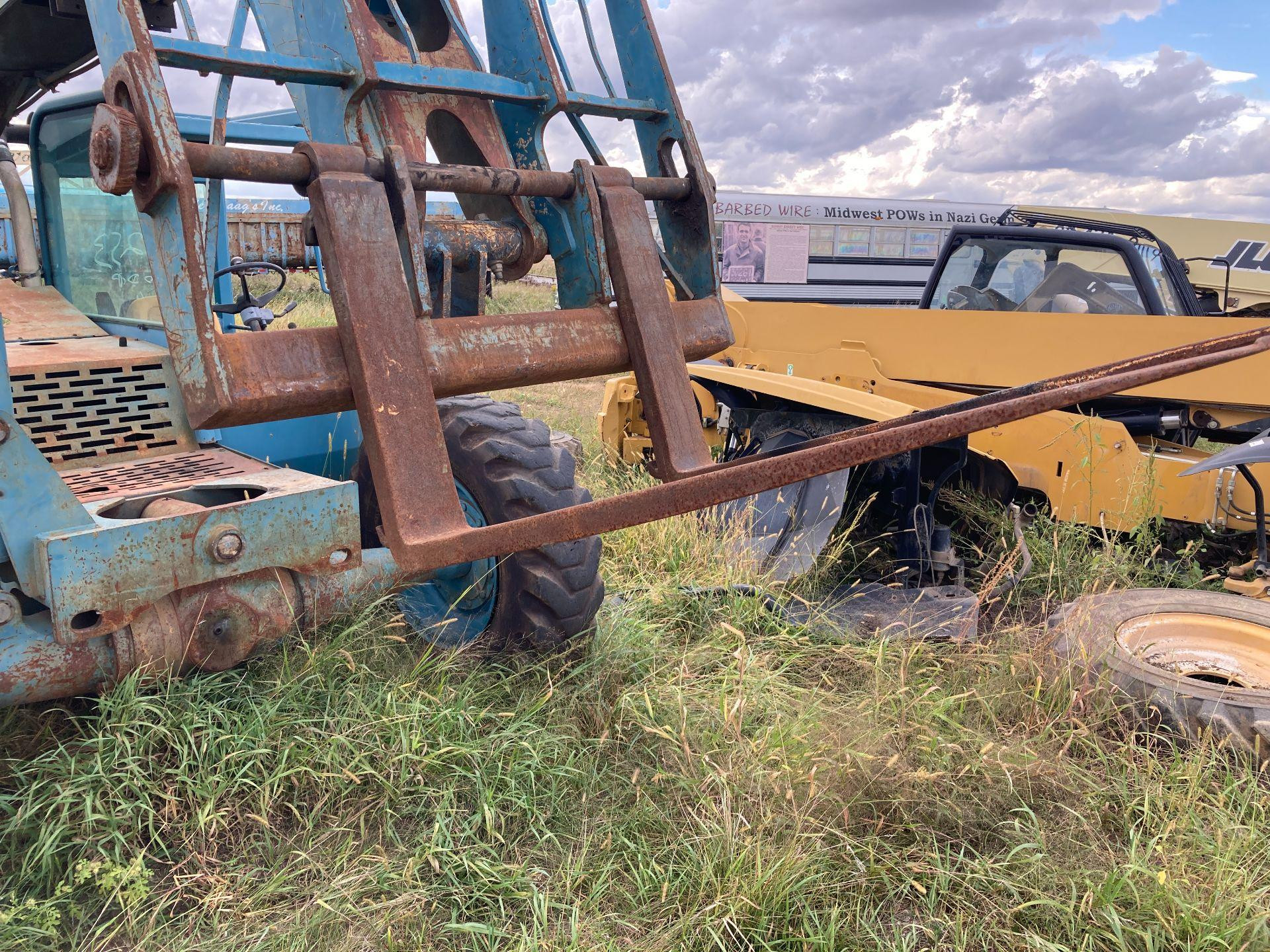 Gradall 534D-6 Attachments, Telehandler for Sale