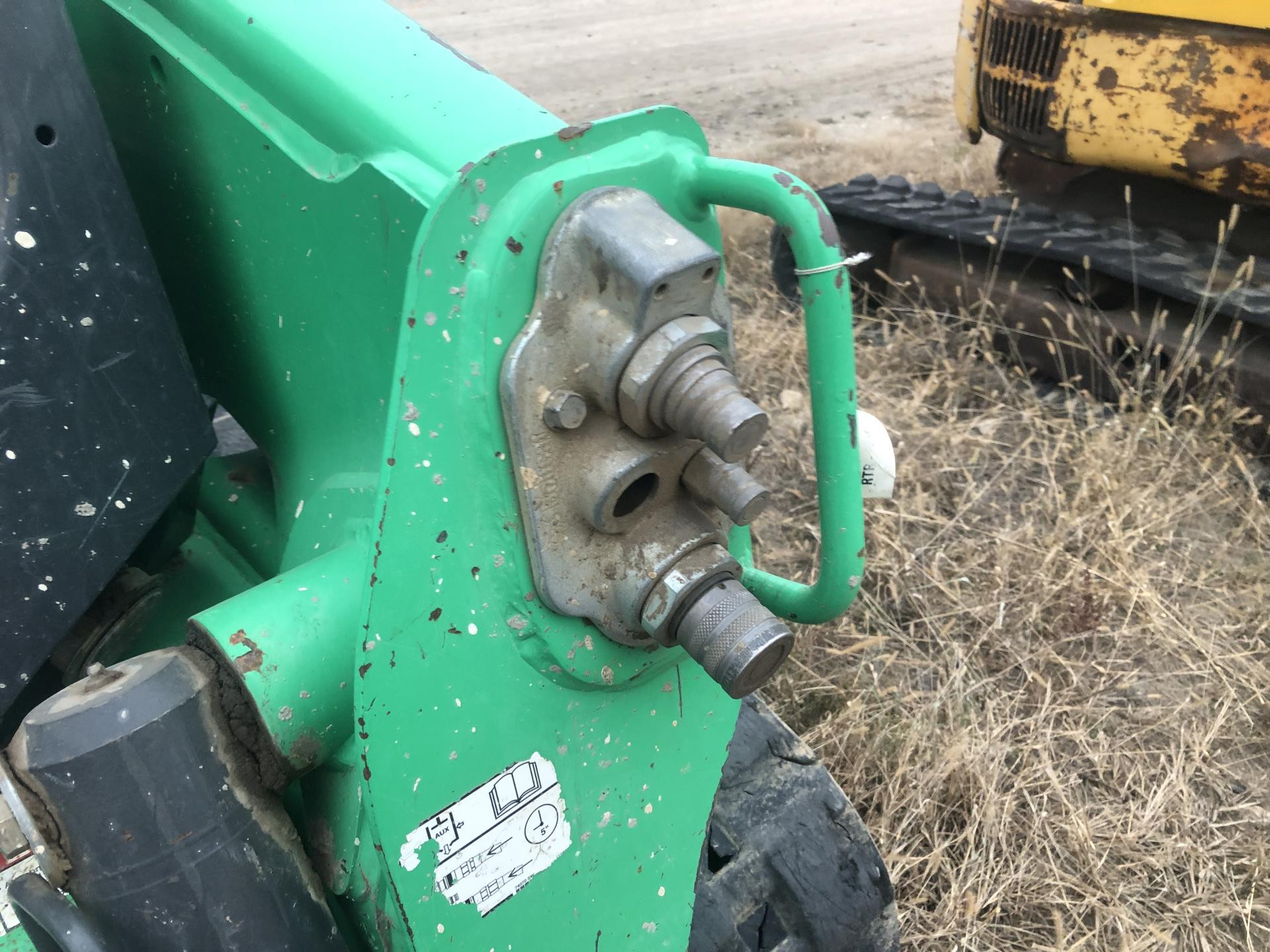7246784 | Bobcat T630 Equip Auxiliary Coupler for Sale