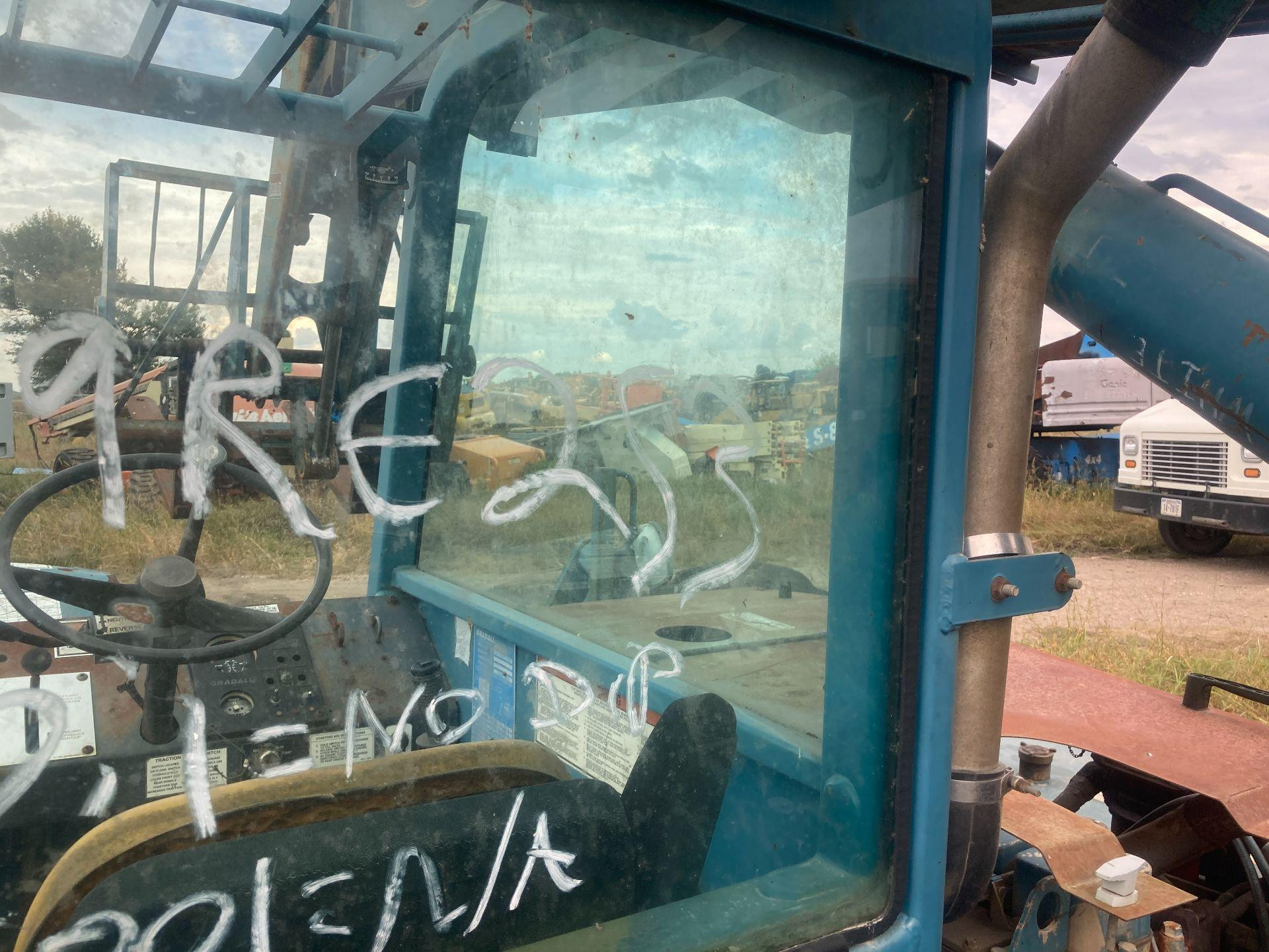 Gradall 534D-6 Back Glass for Sale