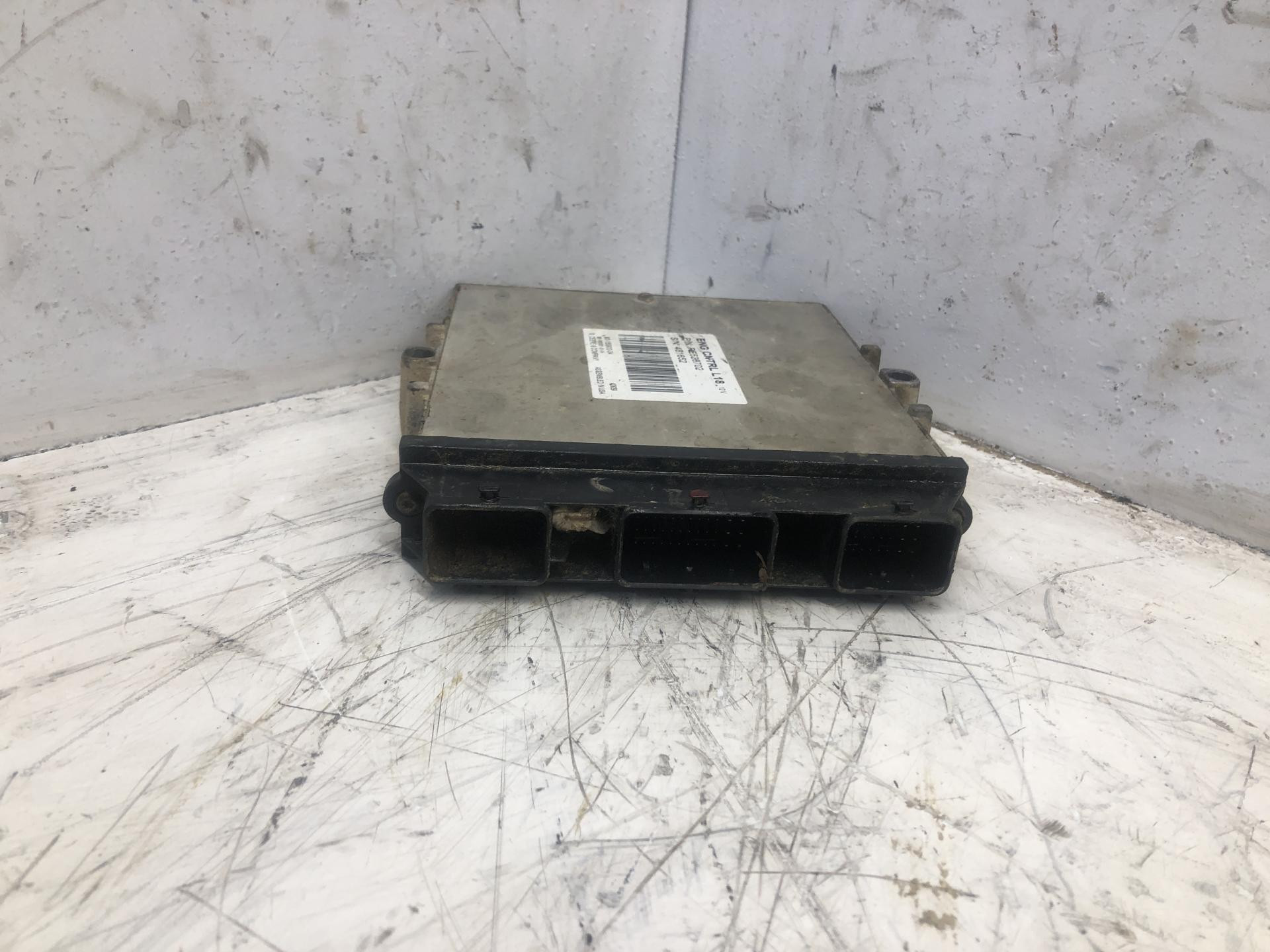 RE528702 | John Deere 319D Control Module for Sale