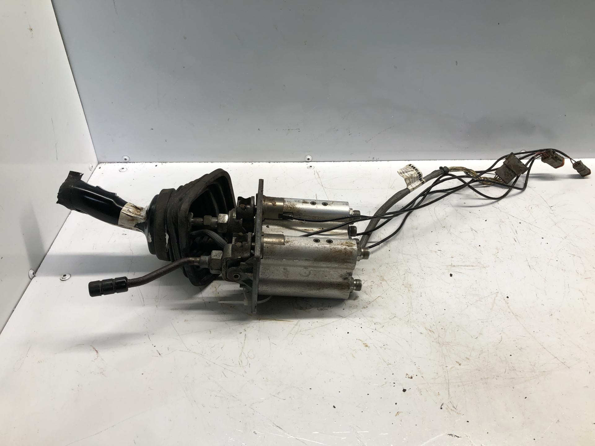 3416 Controls John Deere 344K Controls for Sale