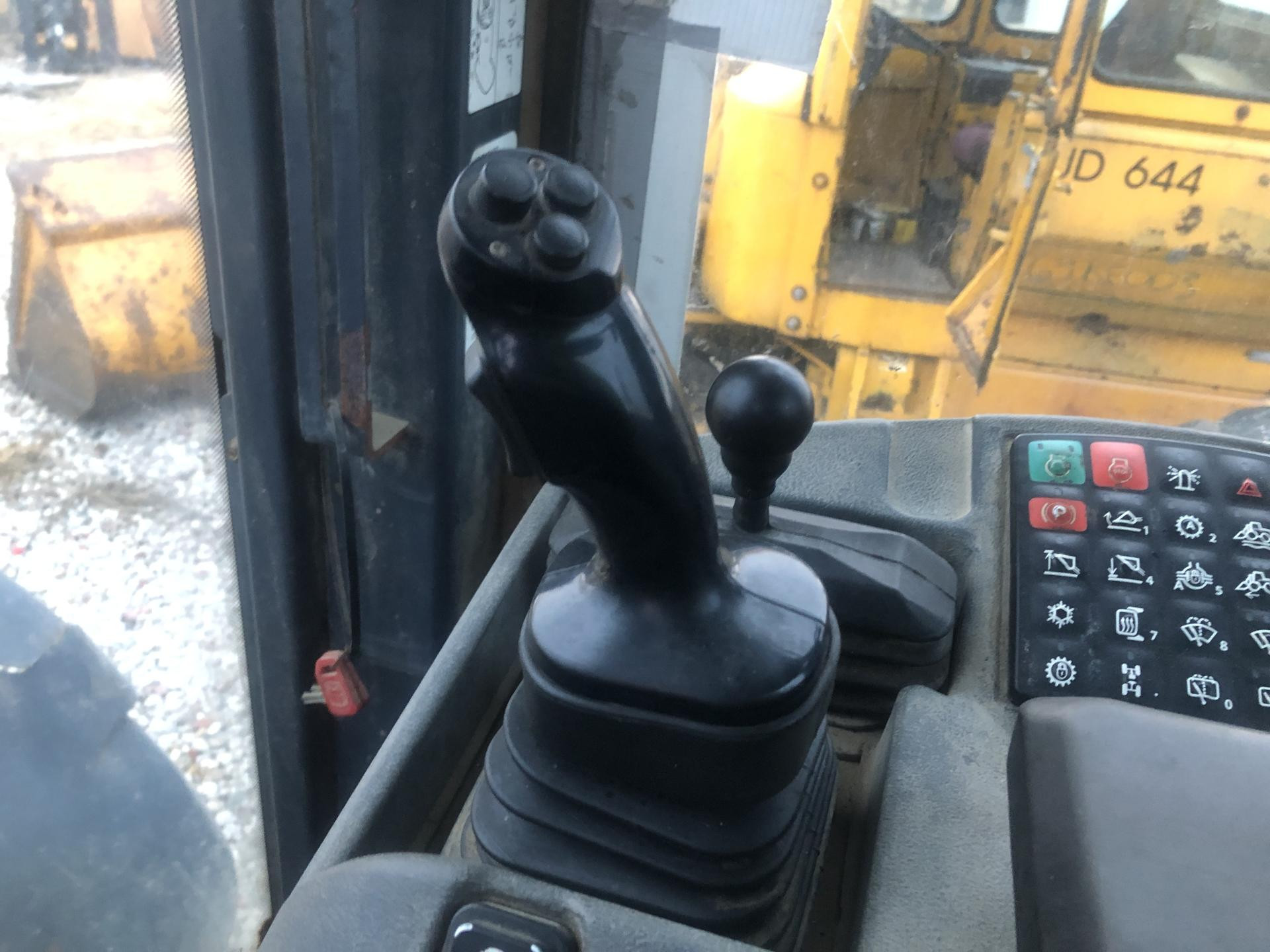 AT488662 | John Deere 444G Controls for Sale