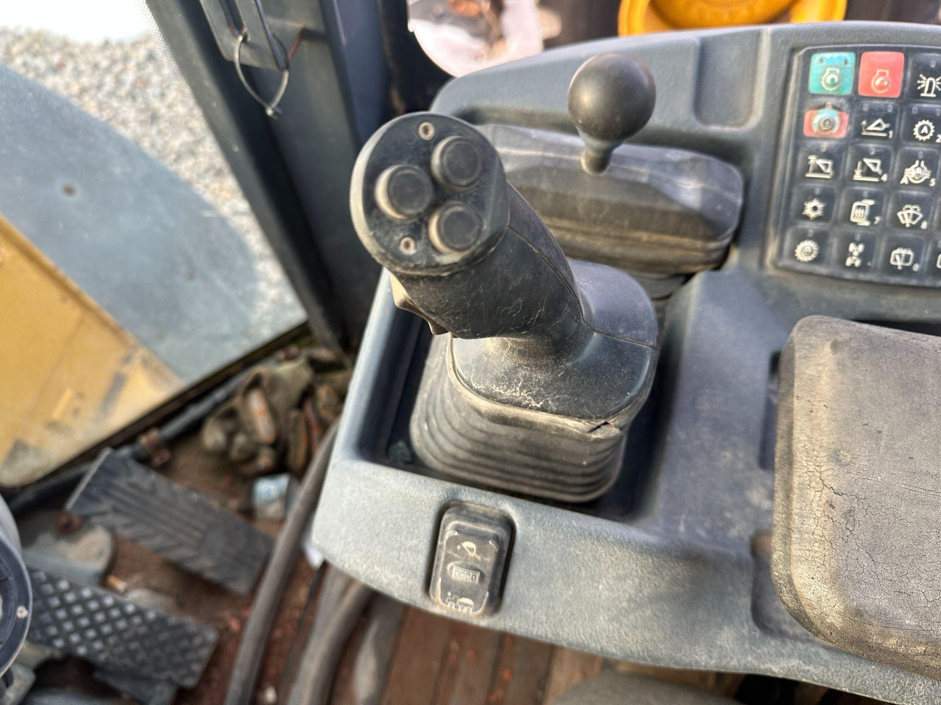 AT488662 | John Deere 724K Controls for Sale