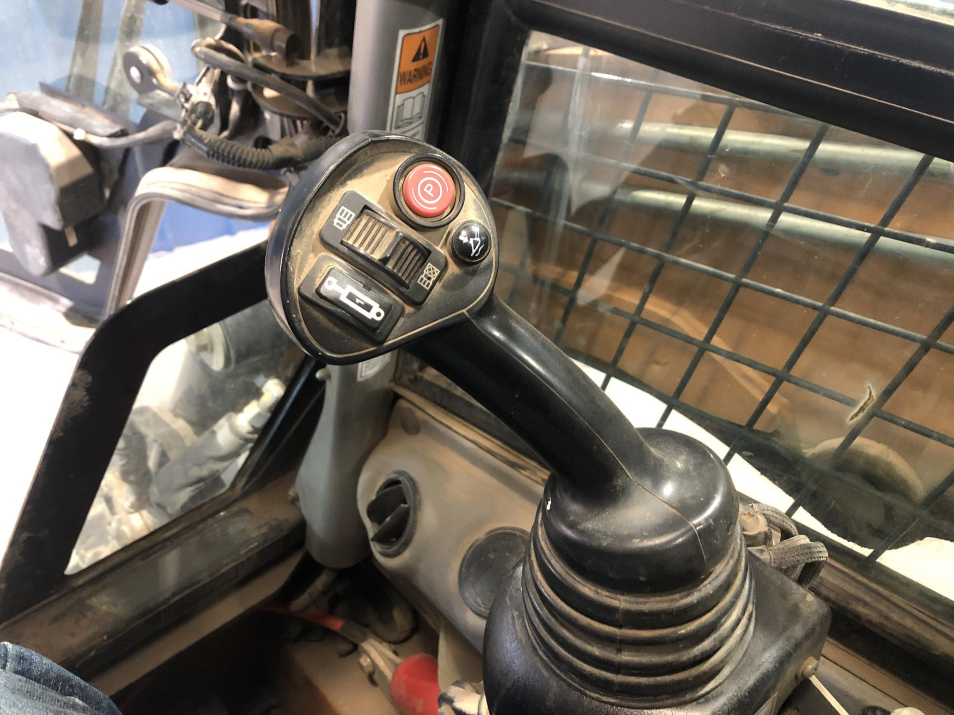 84249066 | Case TR340 Controls for Sale