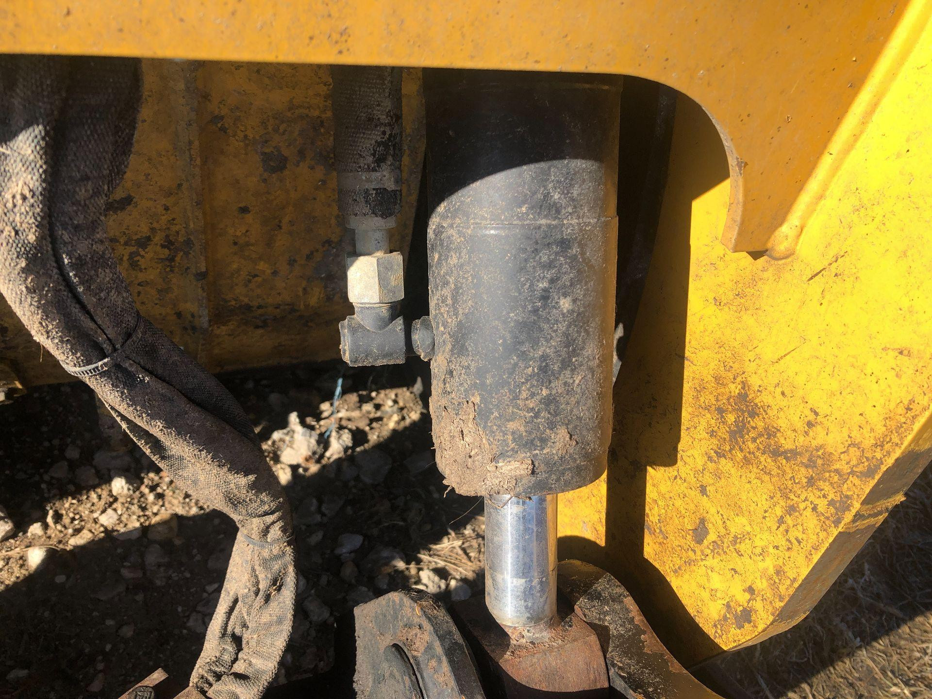 378-7964 | CAT 242D3 Hydraulic Cylinder for Sale