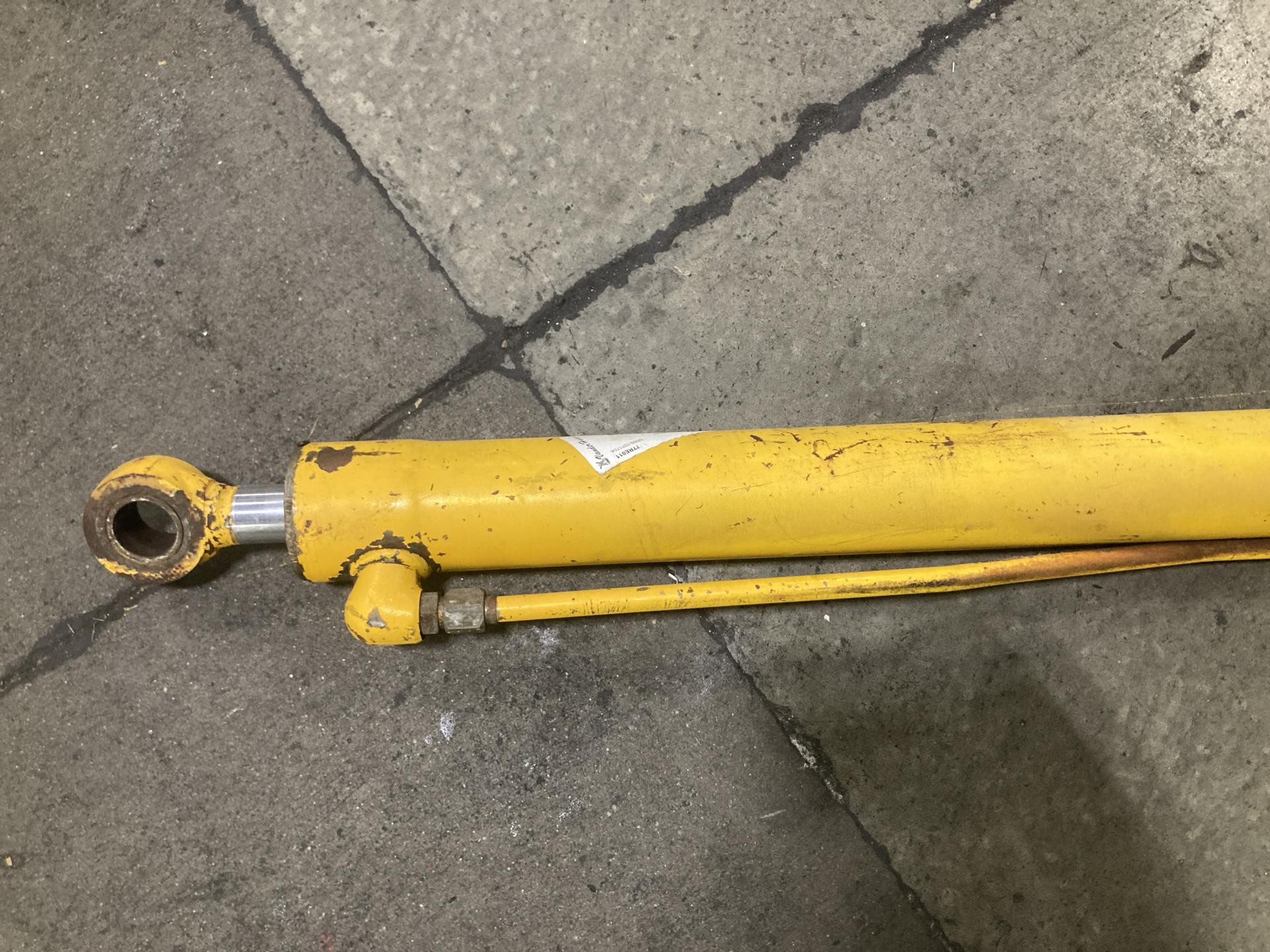 G33443 | Case 580B CK Hydraulic Cylinder for Sale
