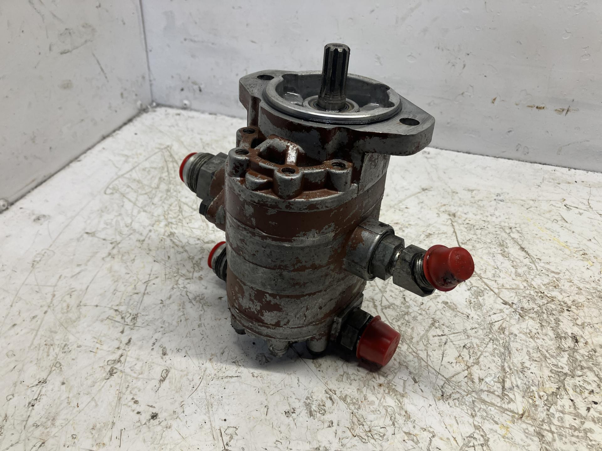 Case 1835 Hydraulic Pump for Sale