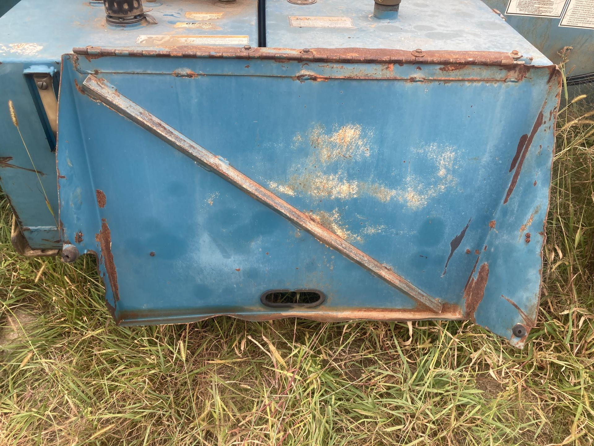 Gradall 534D-6 Hydraulic Reservoir for Sale