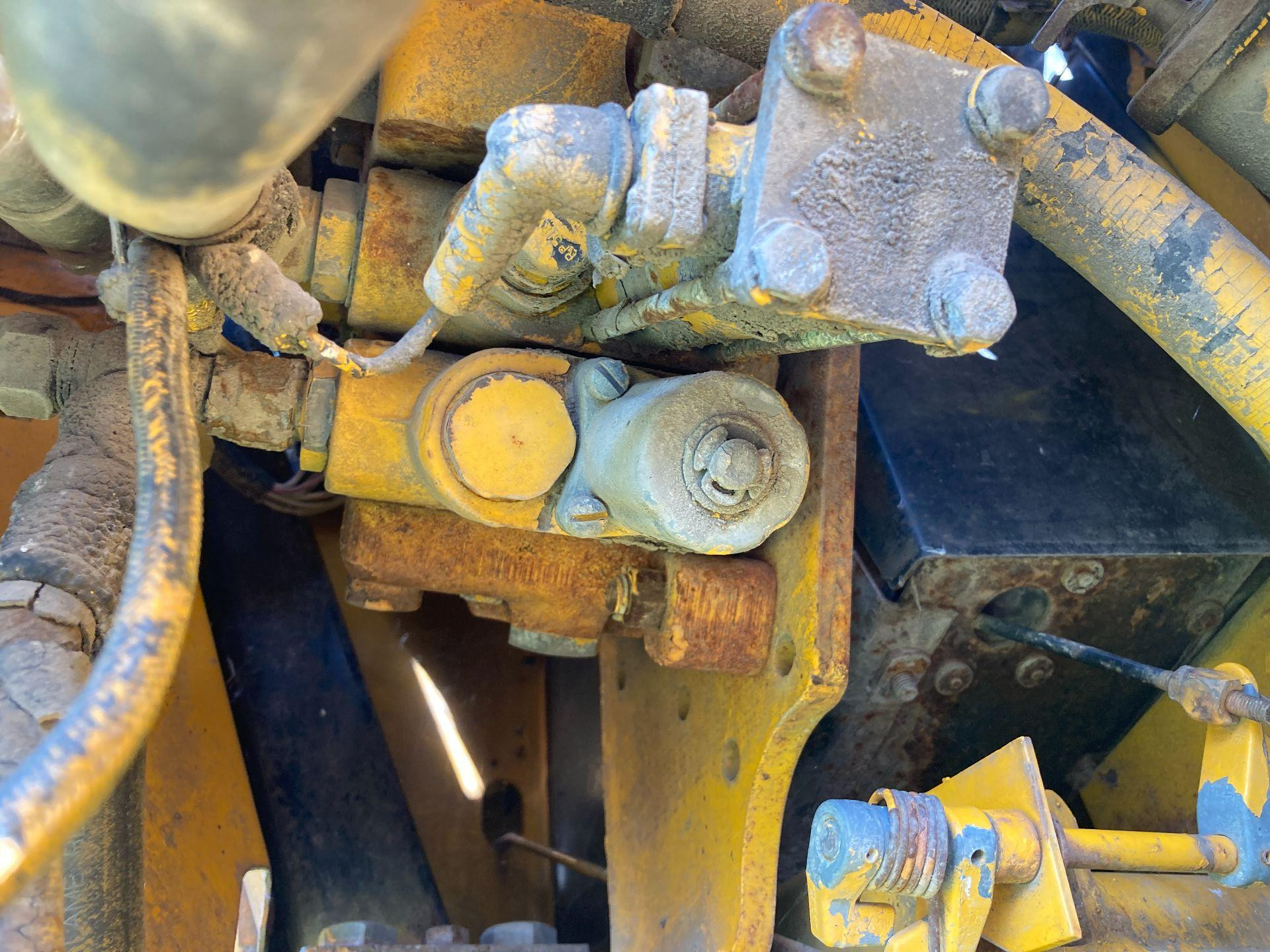 John Deere 410B Hydraulic Valve for Sale
