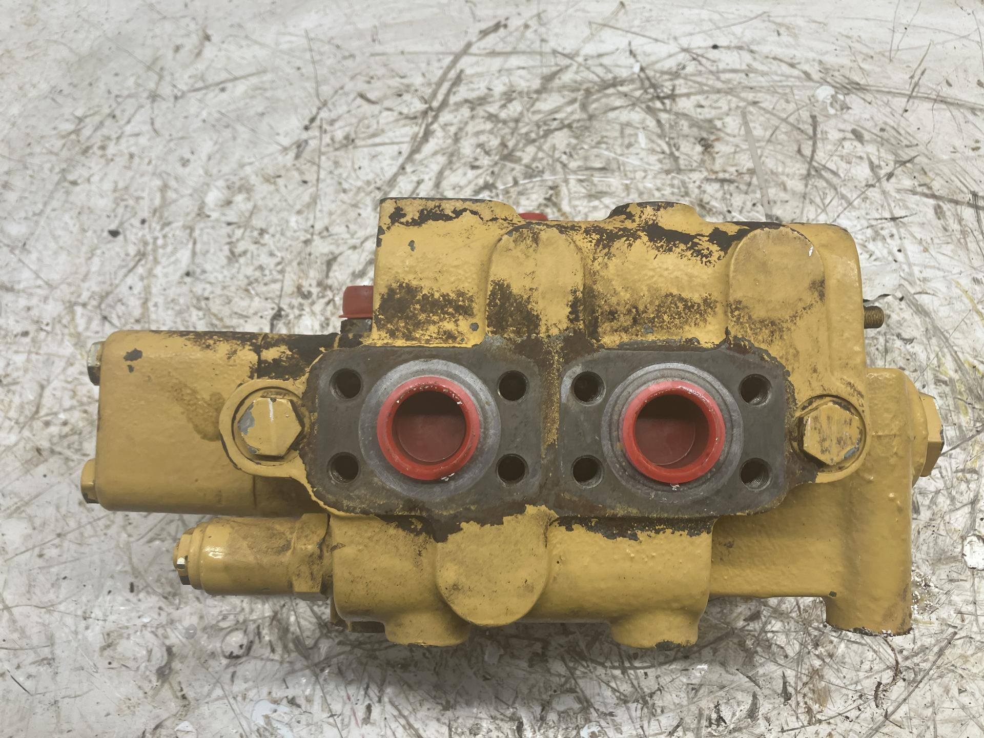 133-4238 | CAT 938G Hydraulic Valve for Sale