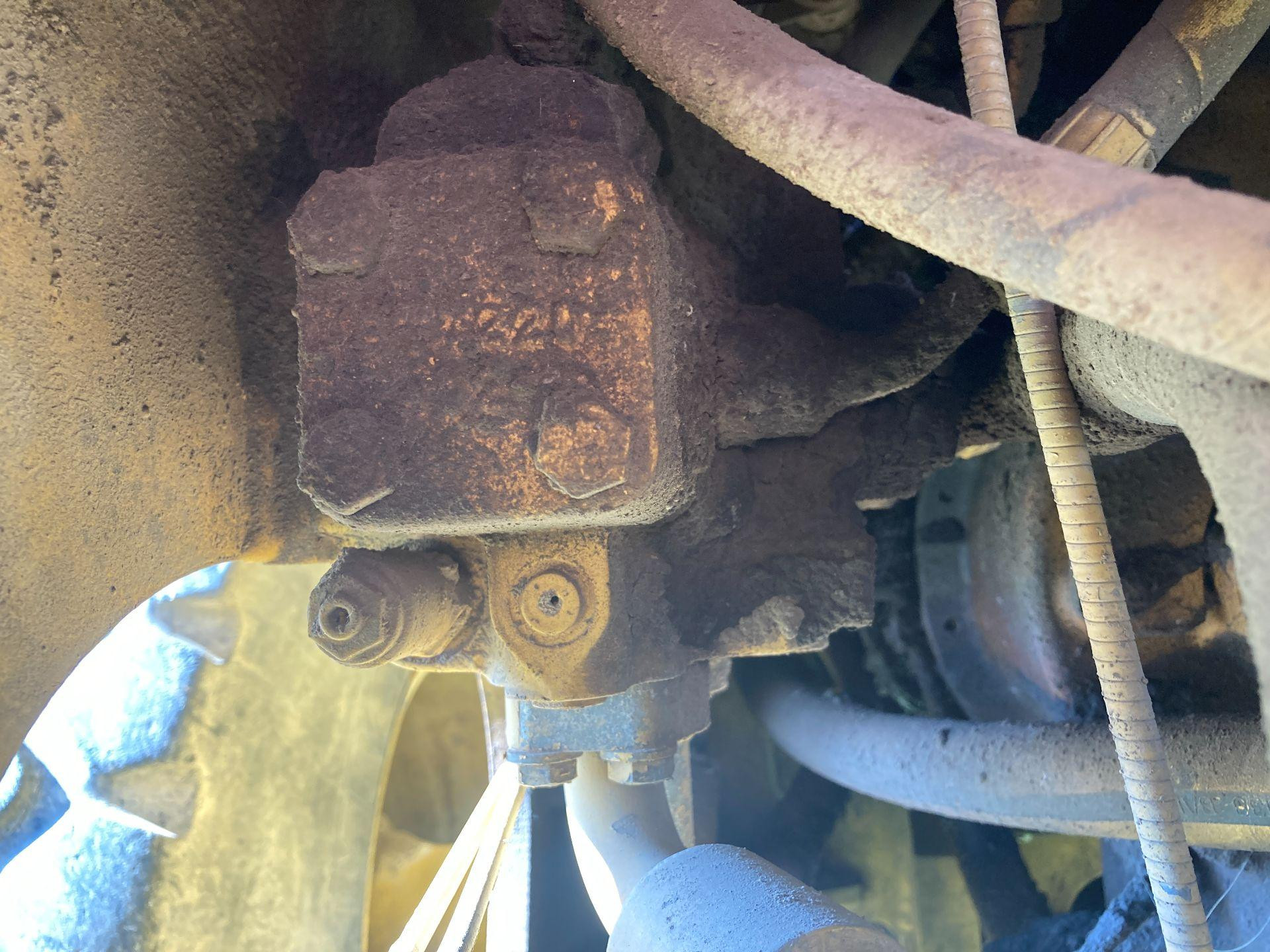 133-4238 | CAT 938G Hydraulic Valve for Sale