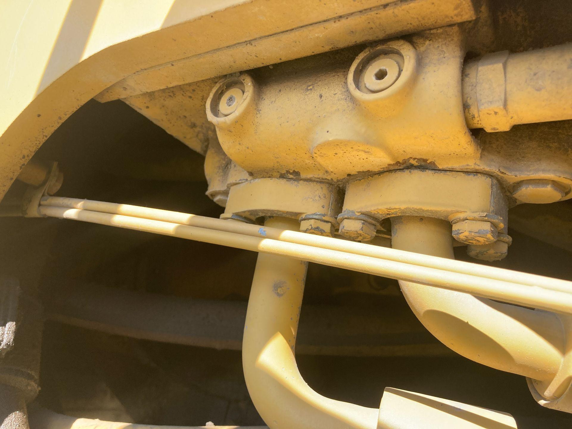 133-4238 | CAT 938G Hydraulic Valve for Sale