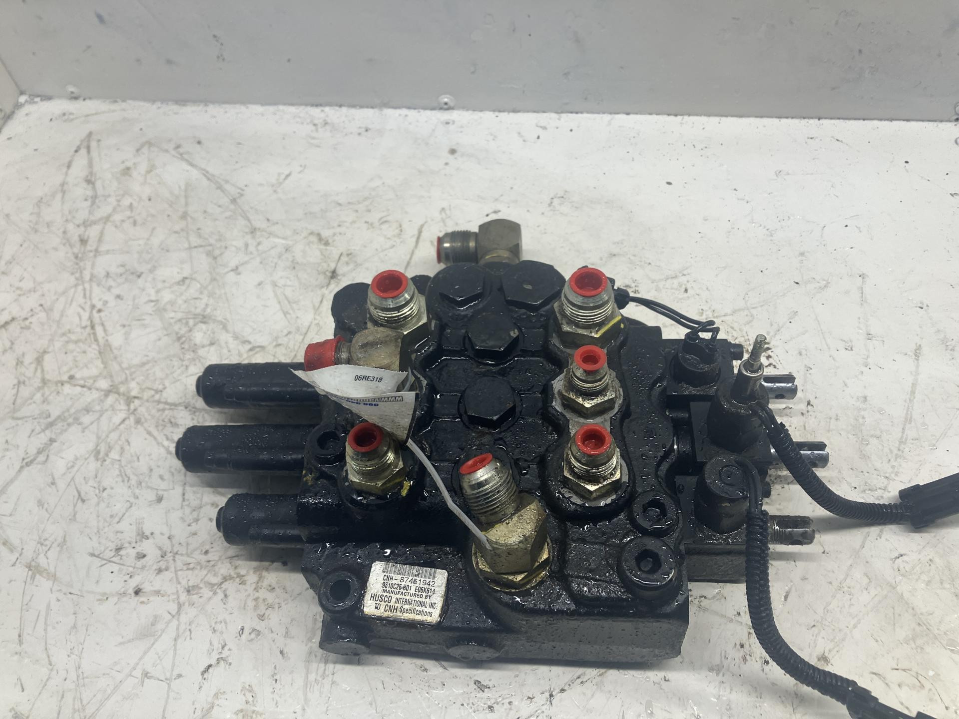 87583288 | New Holland L180 Hydraulic Valve for Sale