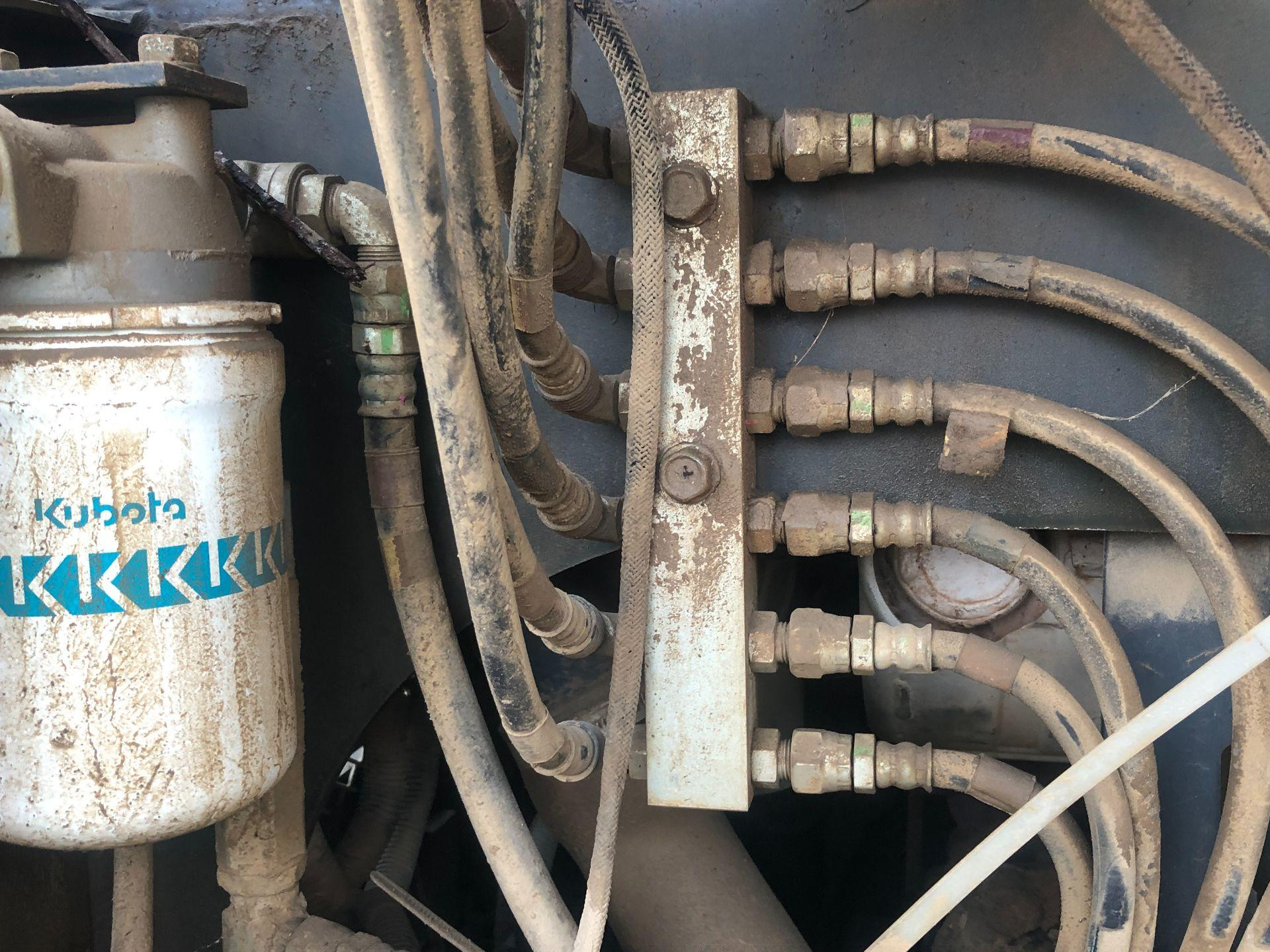V0511-64333 | Kubota SVL75-2 Hydraulic Valve for Sale