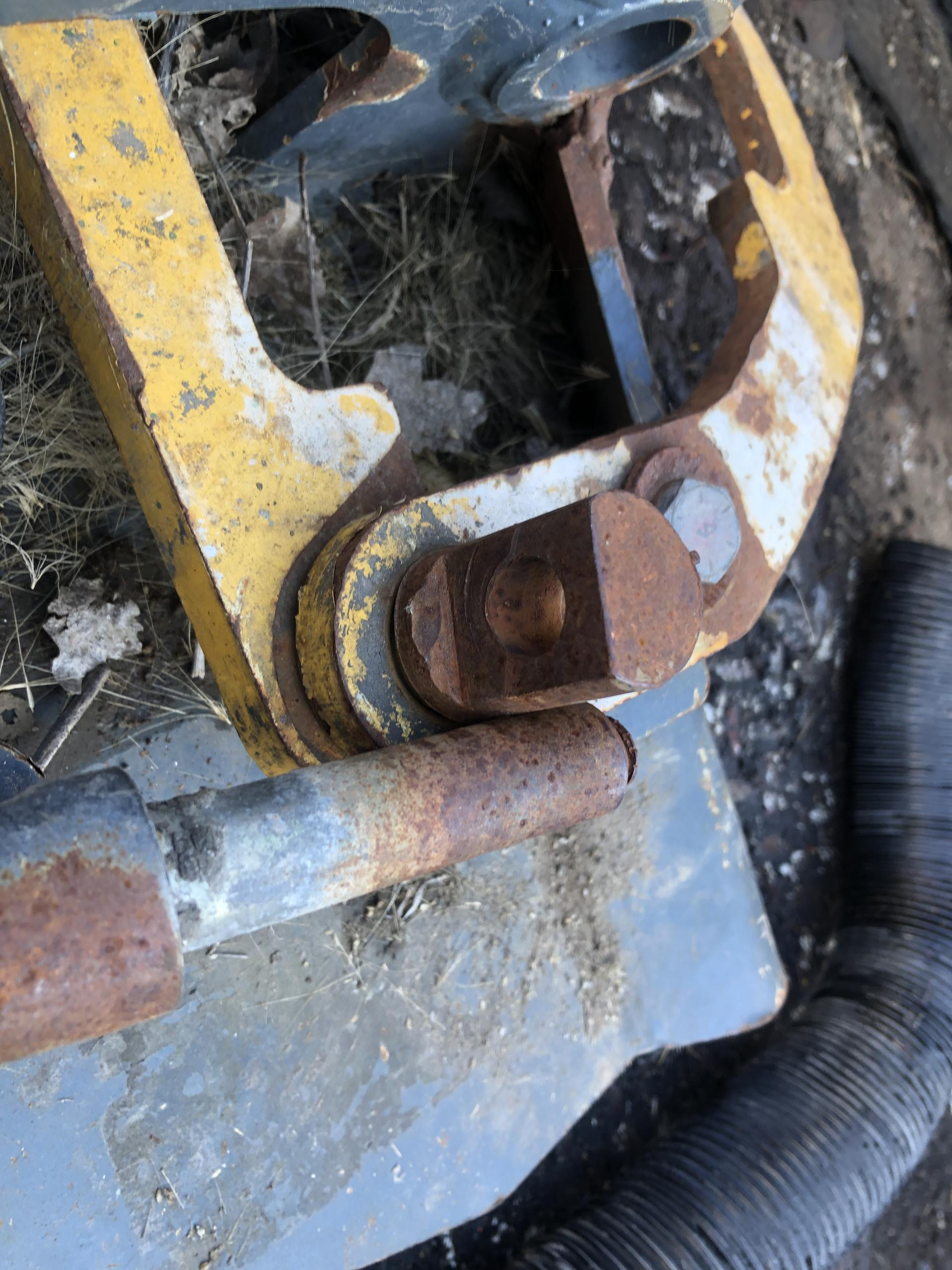 Gehl 540 Quick Coupler for Sale