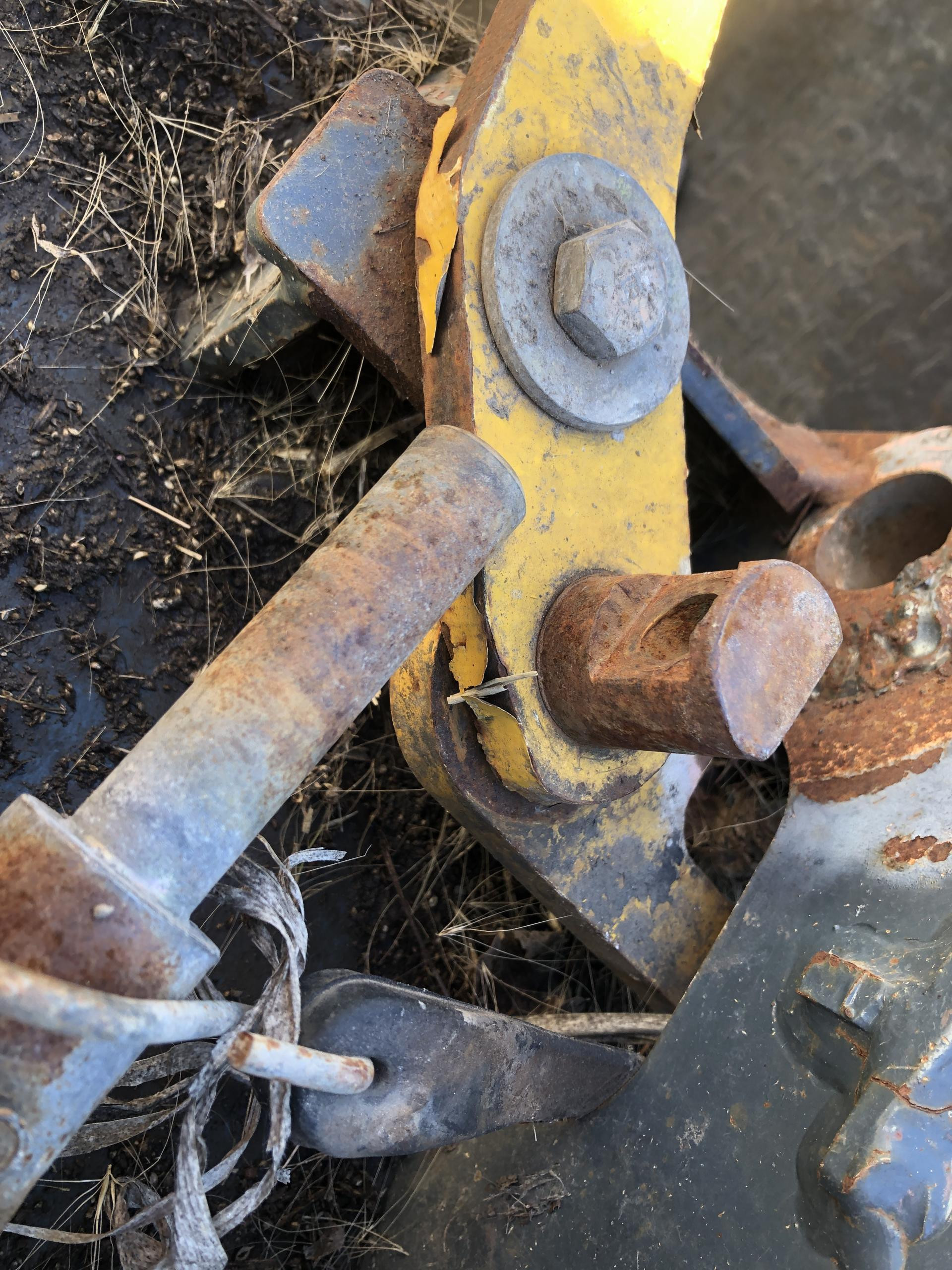 Gehl 540 Quick Coupler for Sale