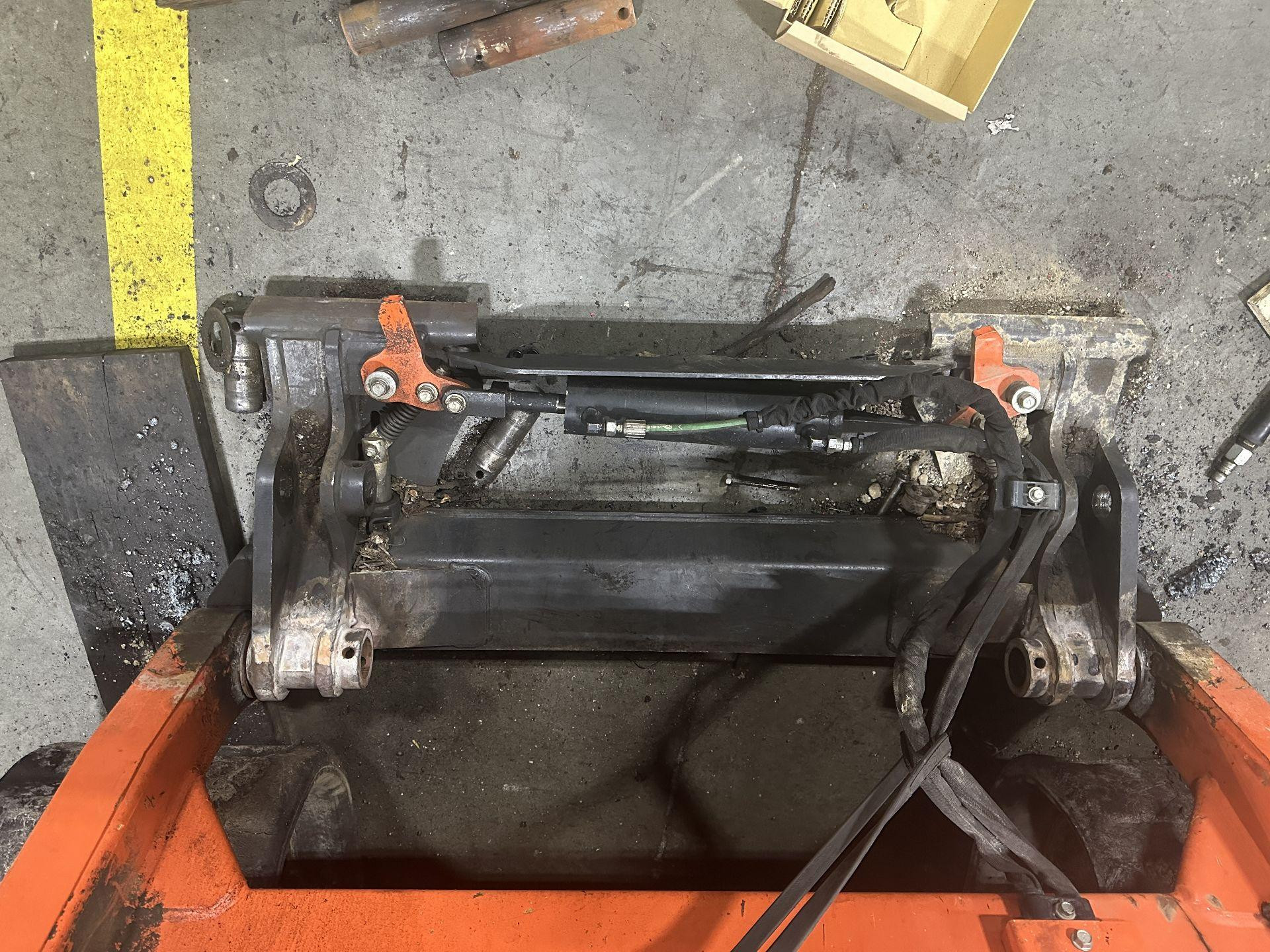 V0511-75716 | Kubota SVL75-2 Quick Coupler for Sale