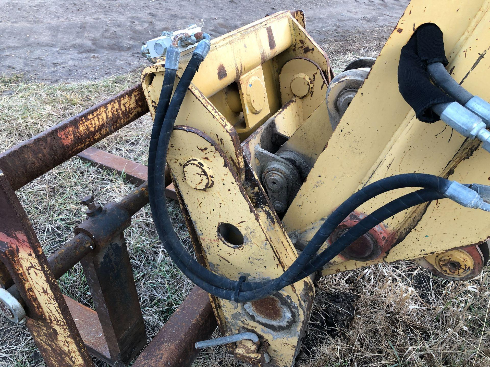 130-8482 | CAT TH82 Quick Coupler for Sale